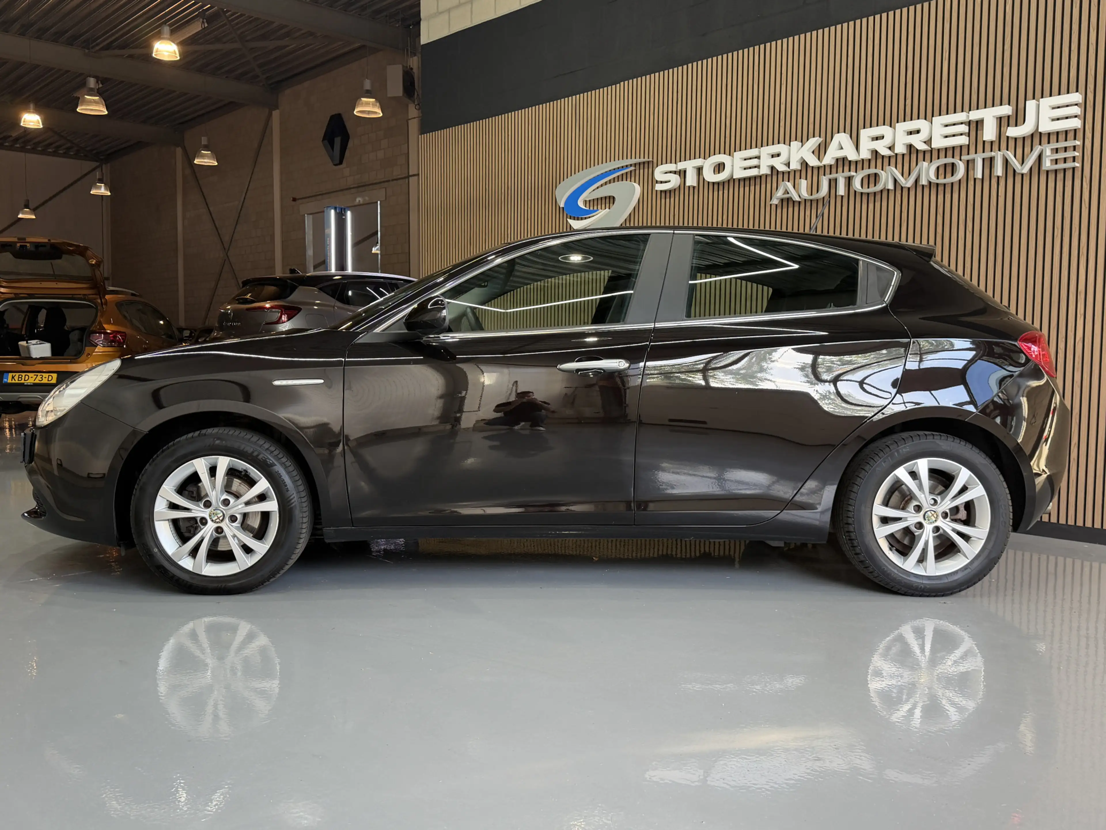 Alfa Romeo Giulietta 1.4 T Distinctive Clima | Navi | Cruise control | — photo 15