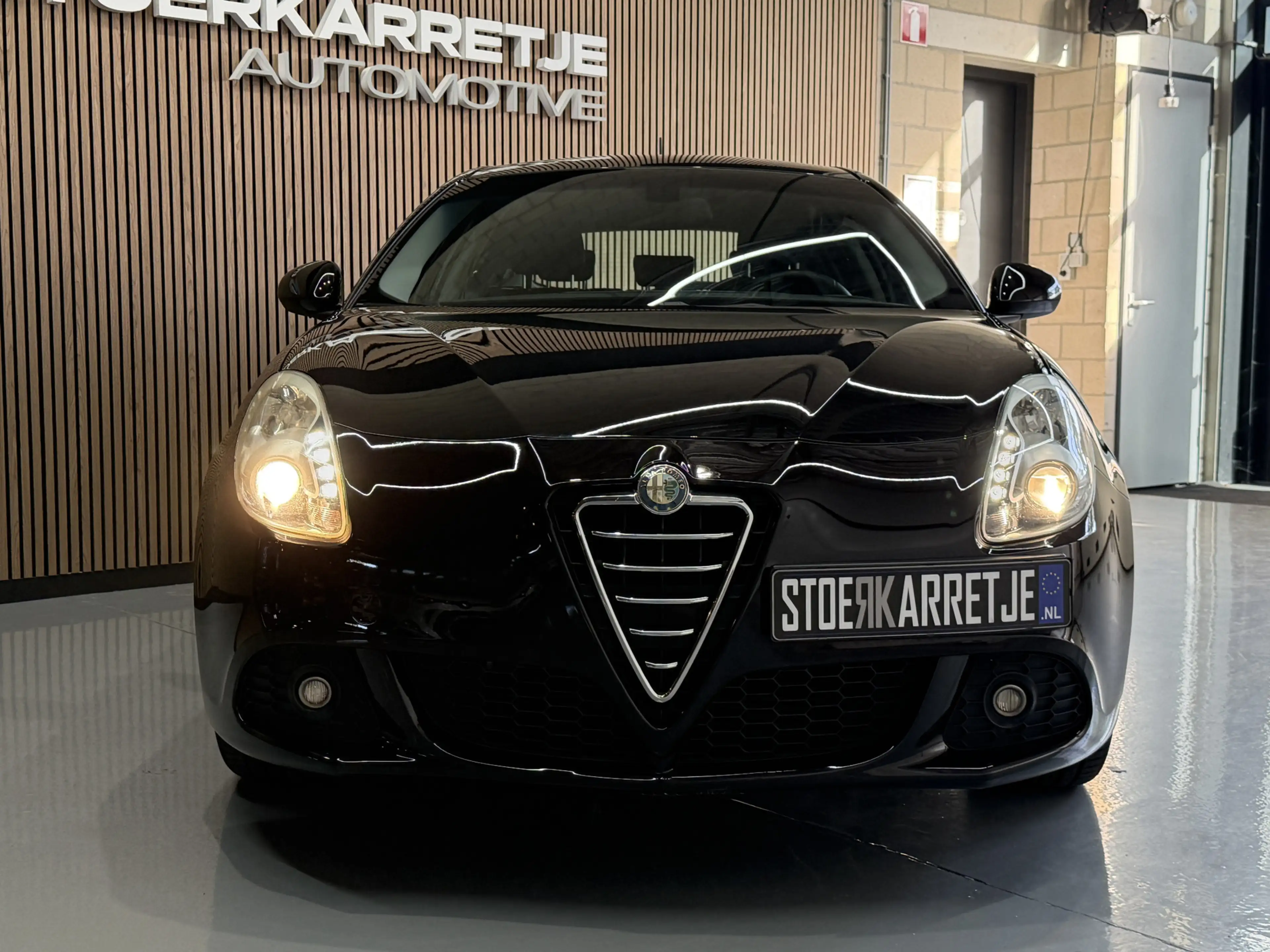 Alfa Romeo Giulietta 1.4 T Distinctive Clima | Navi | Cruise control | — photo 9