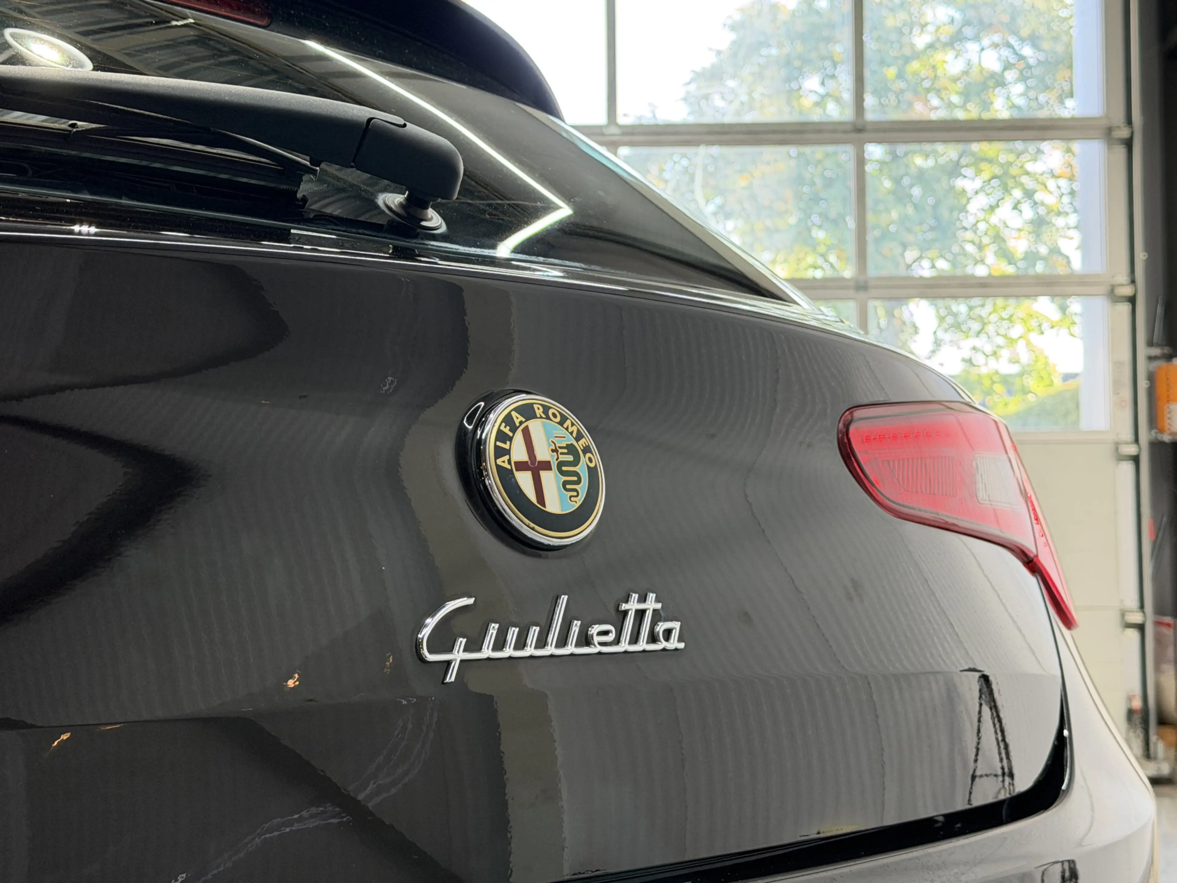 Alfa Romeo Giulietta 1.4 T Distinctive Clima | Navi | Cruise control | — photo 29