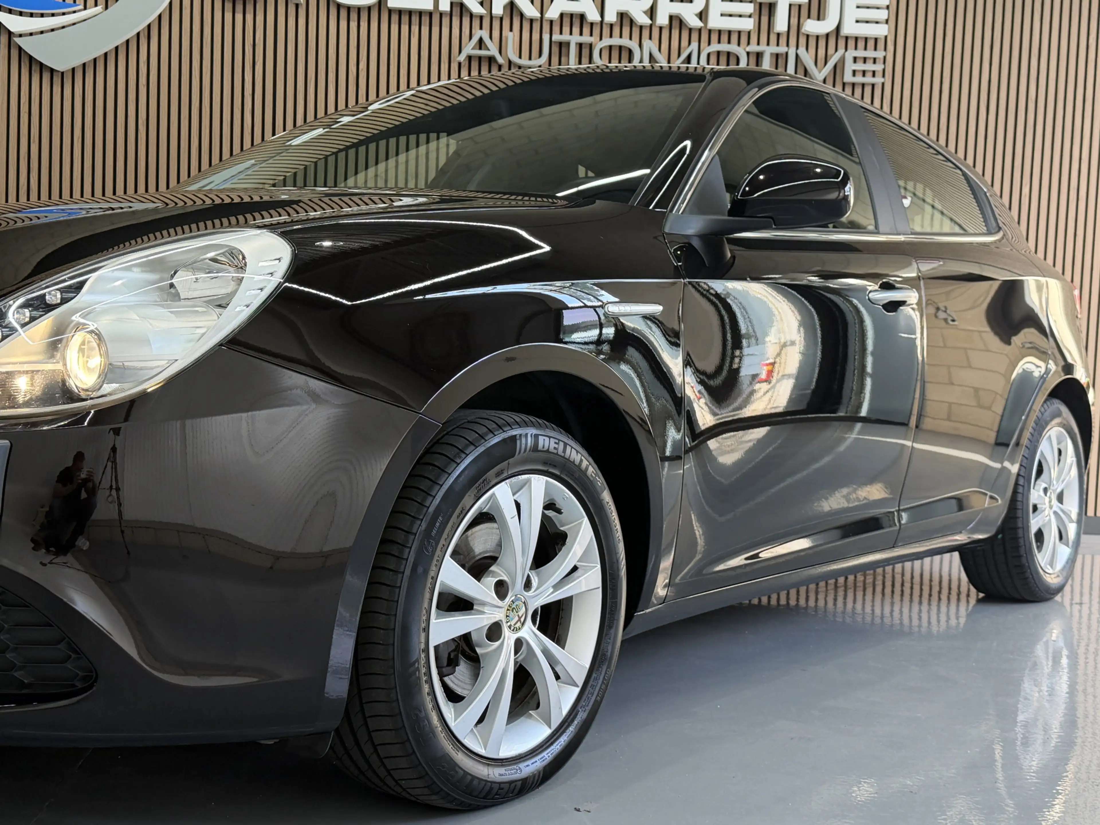 Alfa Romeo Giulietta 1.4 T Distinctive Clima | Navi | Cruise control | — photo 3