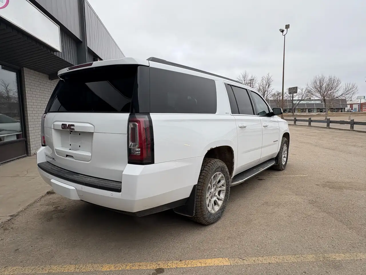 GMC Yukon снимка GMC Yukon