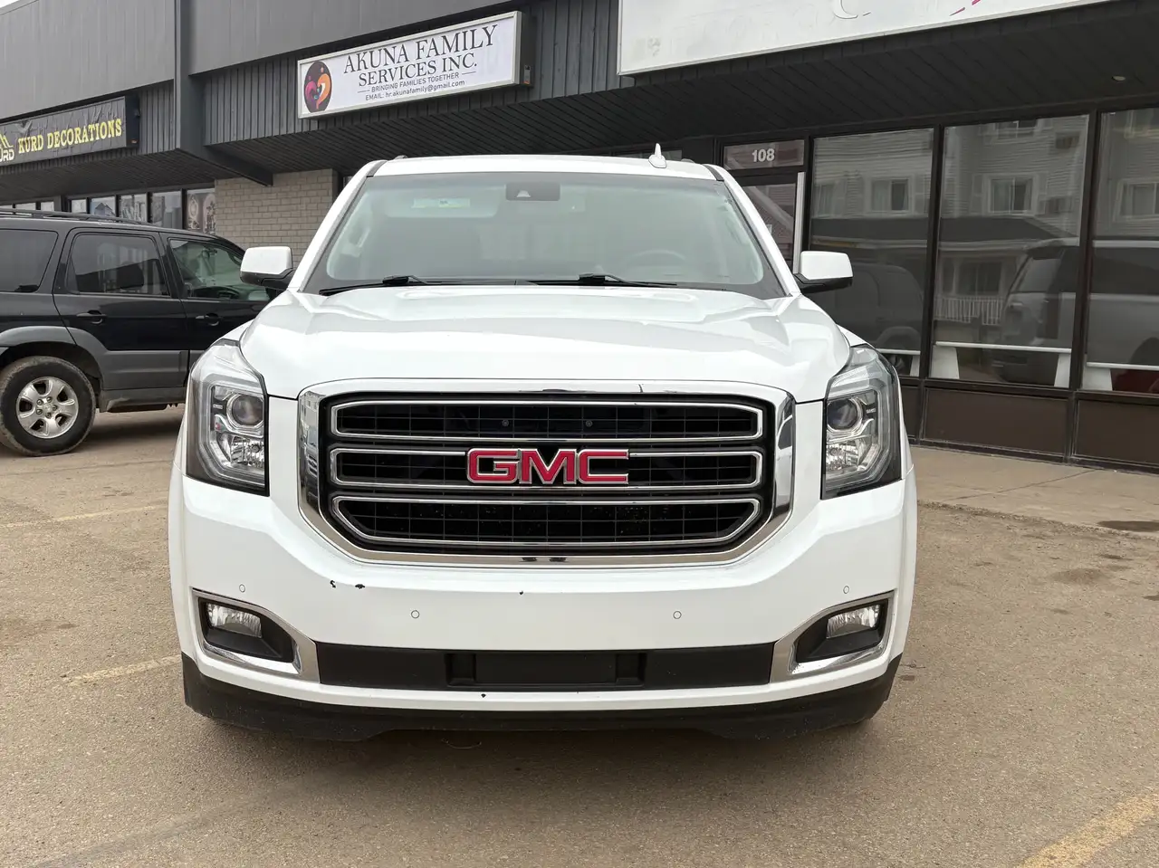 GMC Yukon снимка GMC Yukon