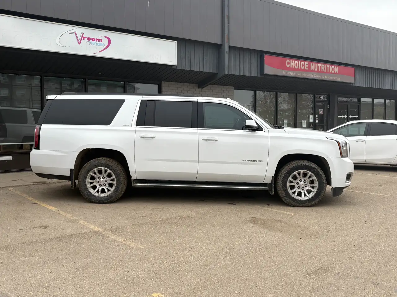 GMC Yukon снимка GMC Yukon