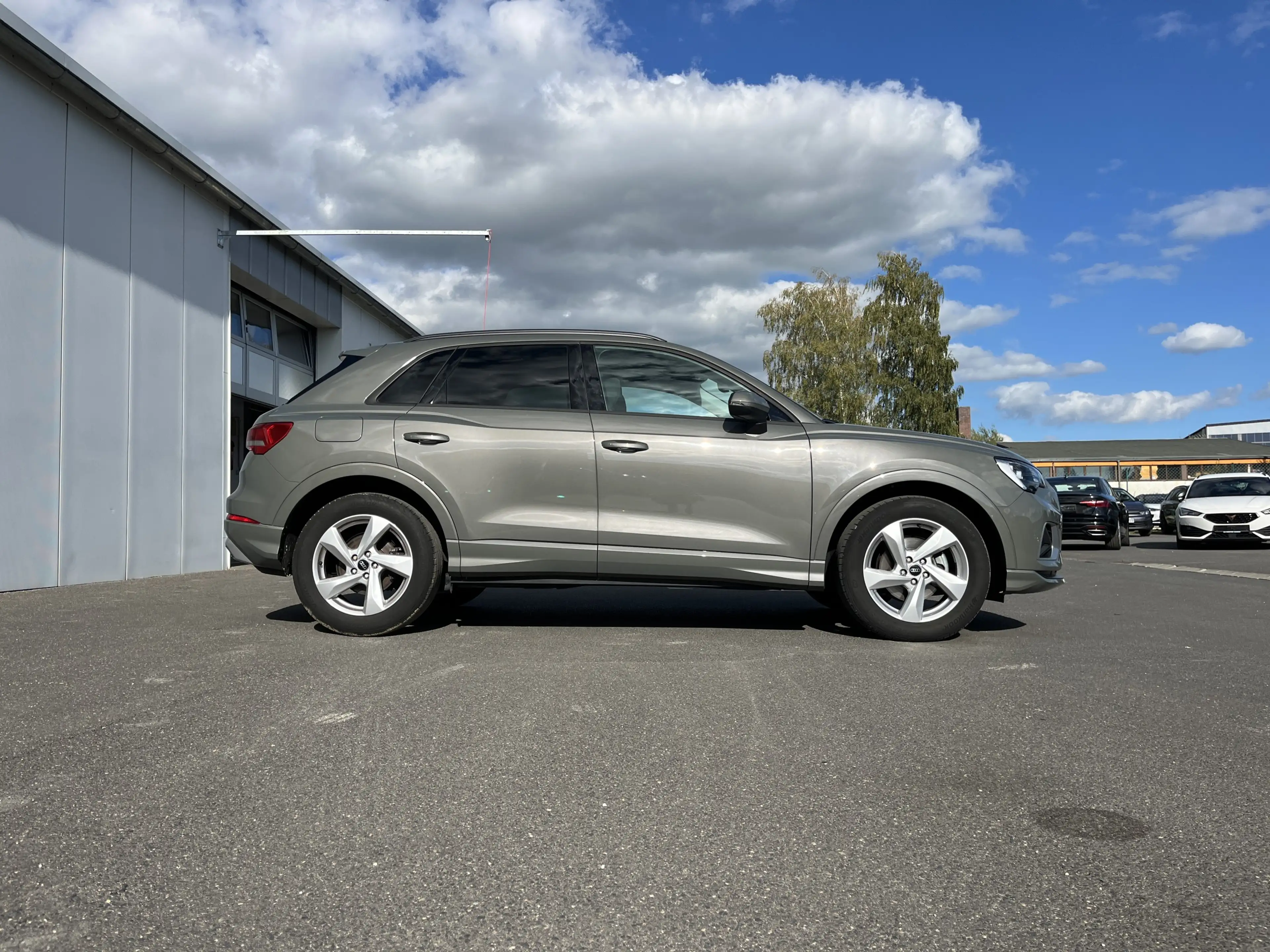 Audi Q3 35 2.0 TDI S tronic advanced 188€ m0% Anz. Navi — photo 5