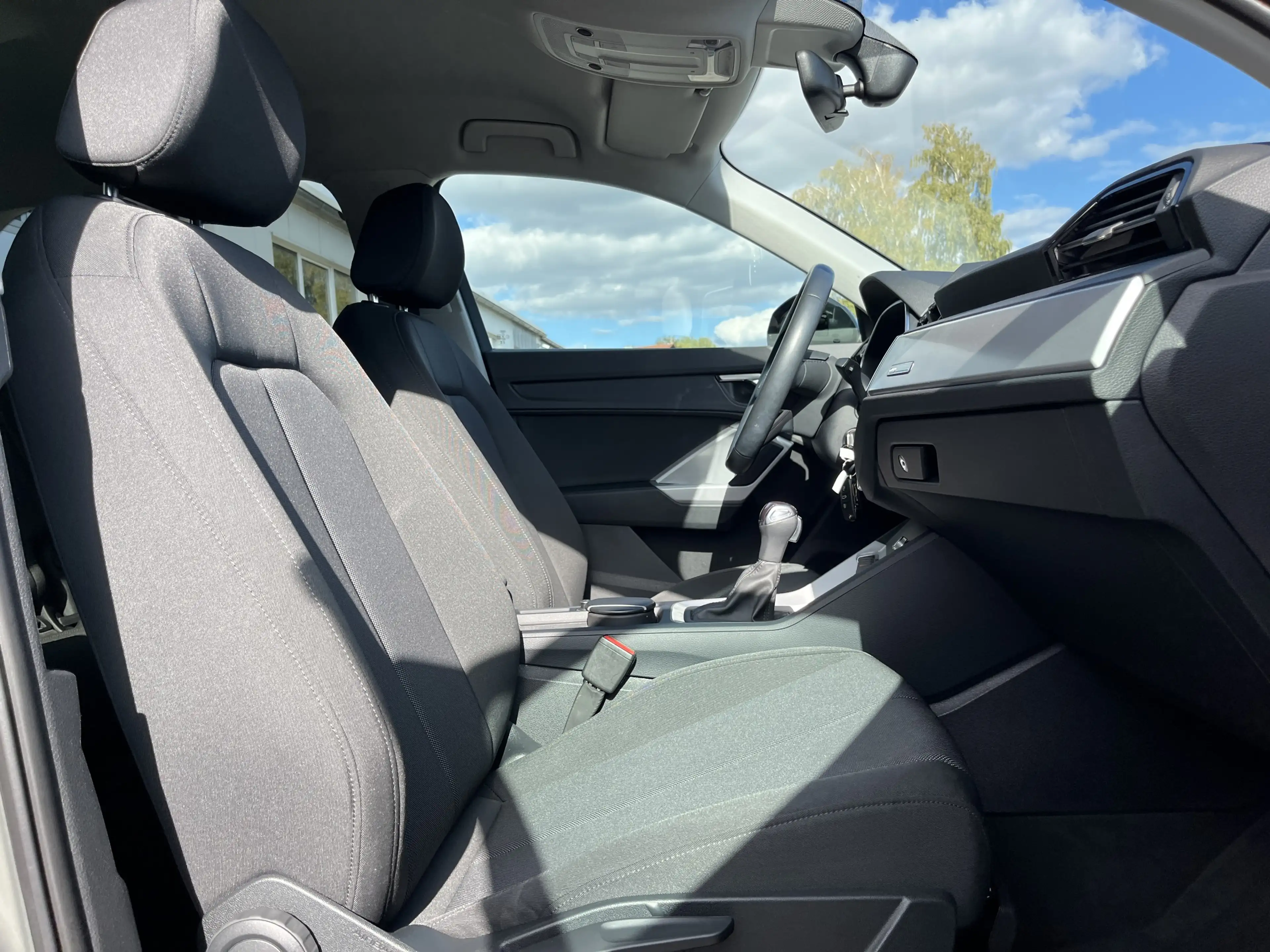 Audi Q3 35 2.0 TDI S tronic advanced 188€ m0% Anz. Navi — photo 15