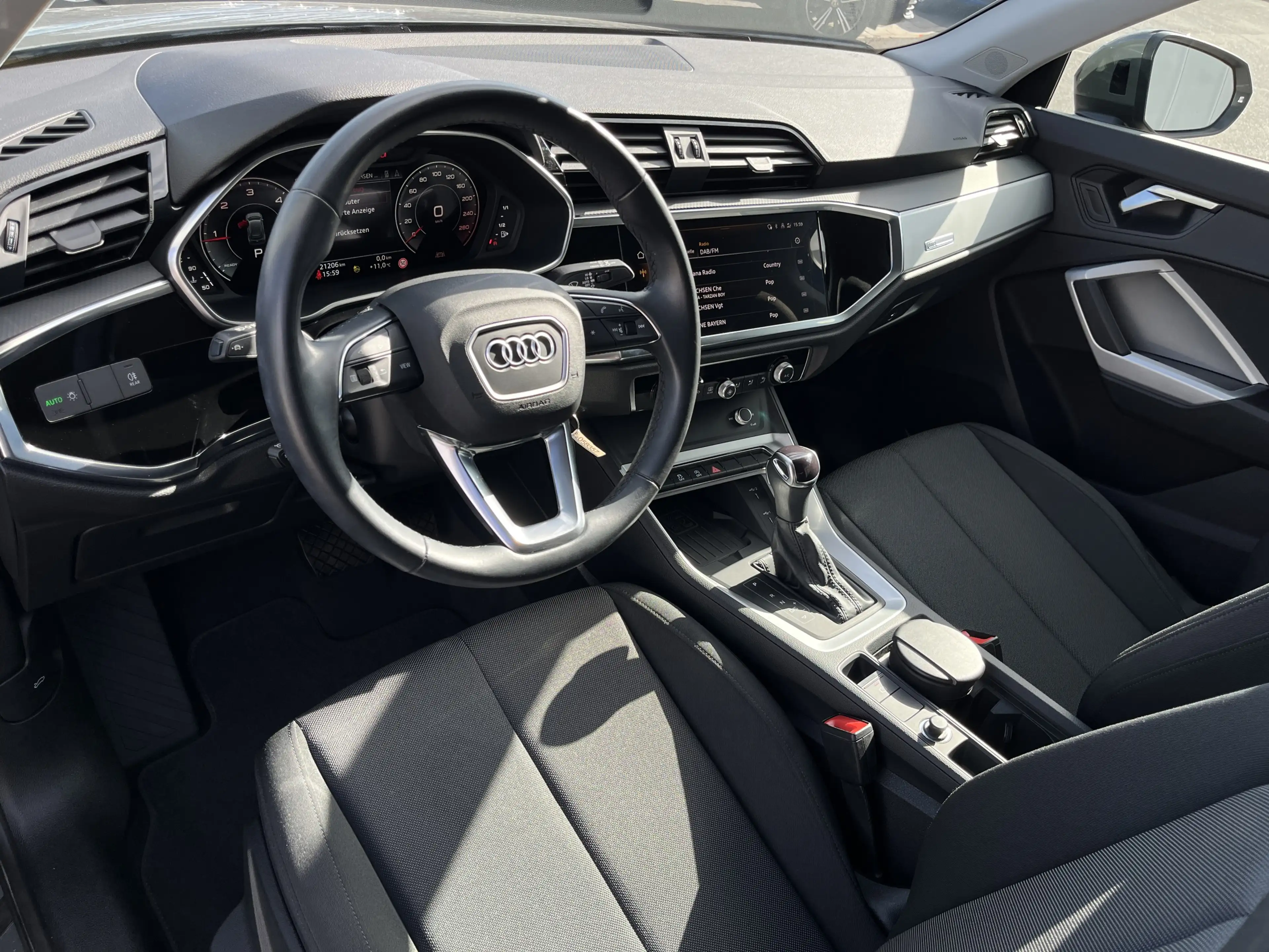 Audi Q3 35 2.0 TDI S tronic advanced 188€ m0% Anz. Navi — photo 12