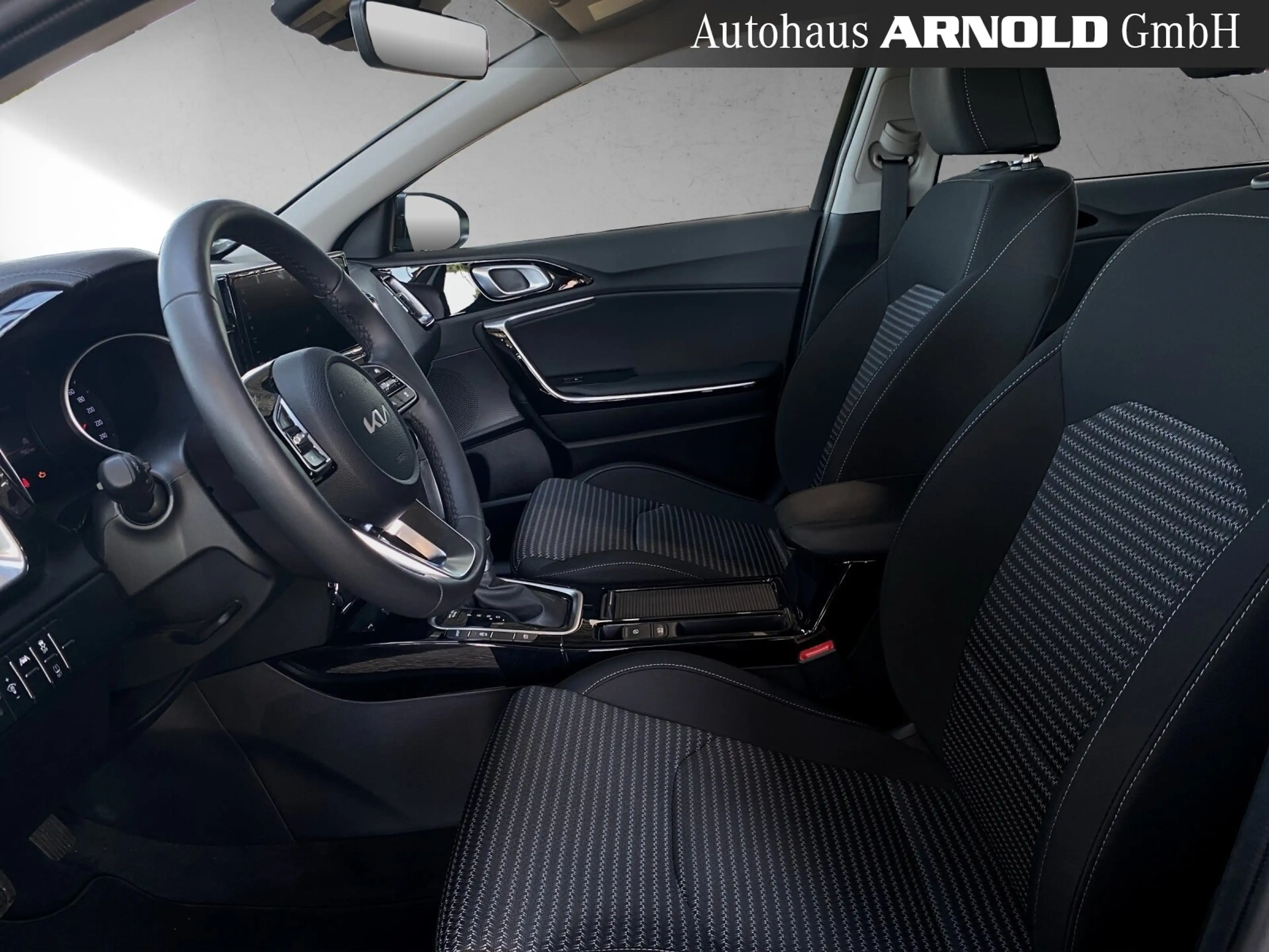 Kia Ceed / cee'd Ceed 1.5 T-GDI DCT7 Vision Komfort+ Navi Kamera — photo 8