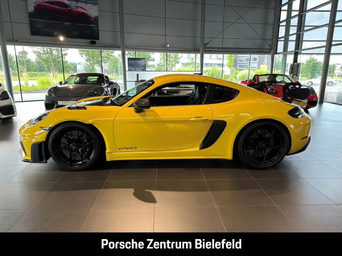 Porsche Cayman GT4 RS Weissach /Lift/Clubsport/Chrono/Bose Geel - 2