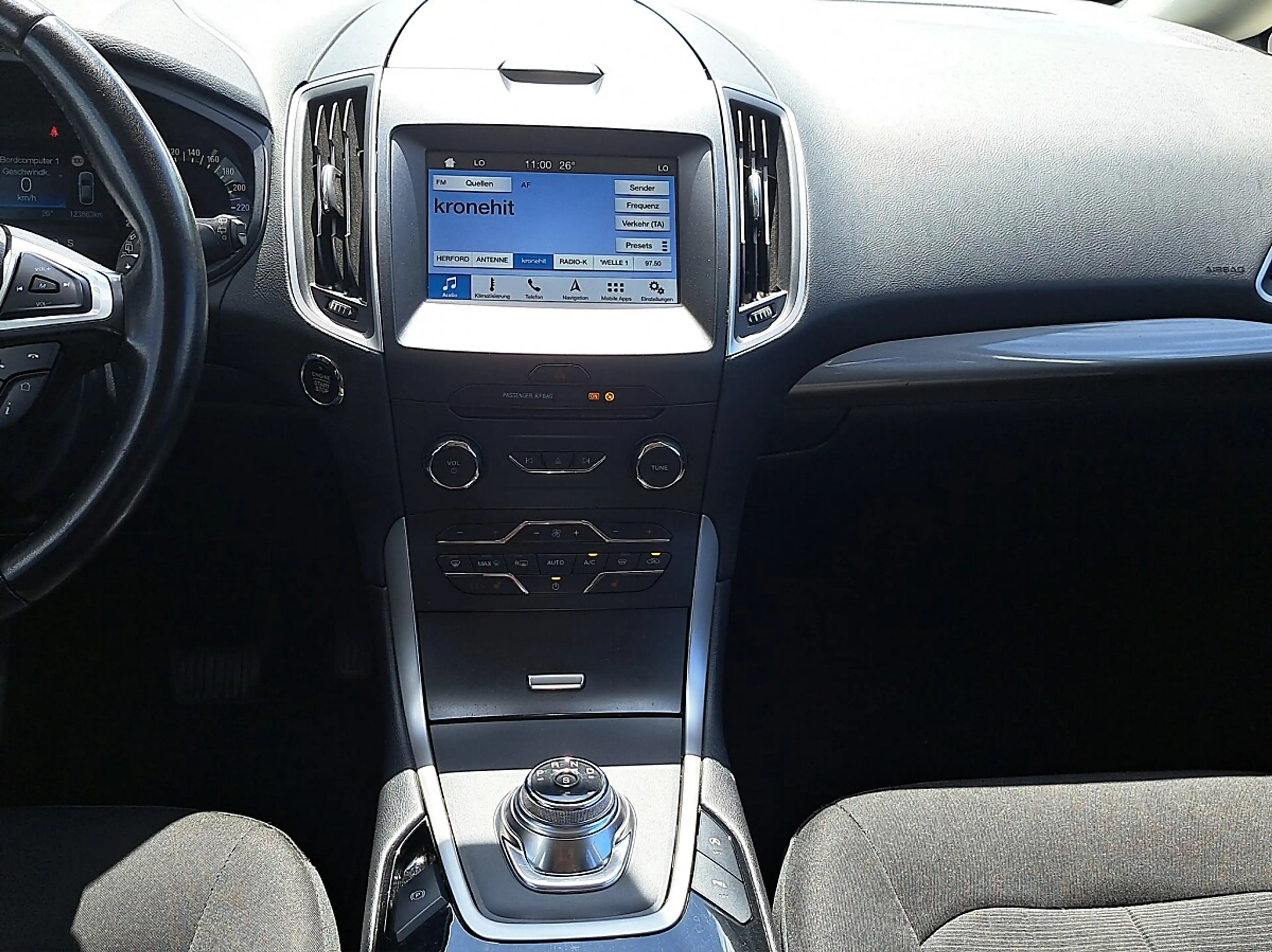 Ford Galaxy 2,0 EcoBlue SCR Business Aut. — photo 14