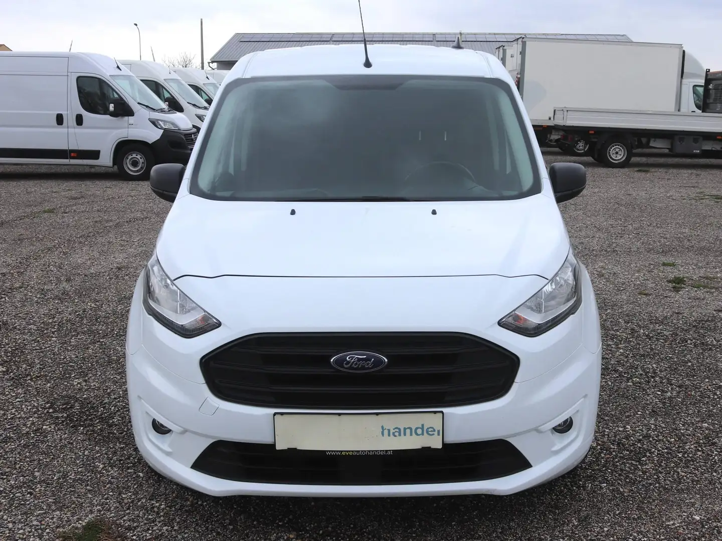 Ford Transit Connect L2 Kasten /€ 11.500,- netto/ 3x Sitze AHK TEMP Weiß - 2
