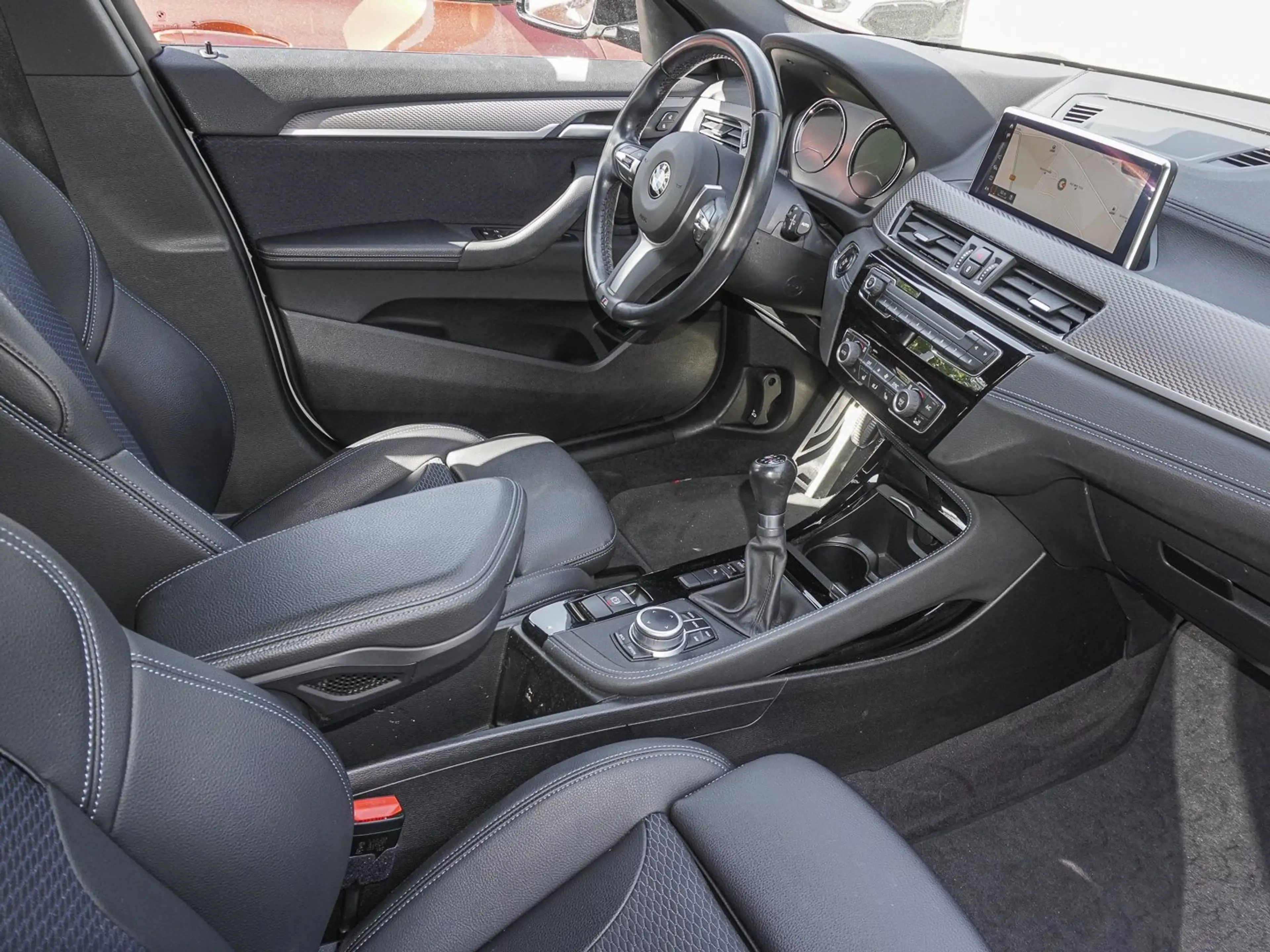 BMW X2 sDrive18d M Sport NAVI LED PDC V+H DAB Klima — photo 4
