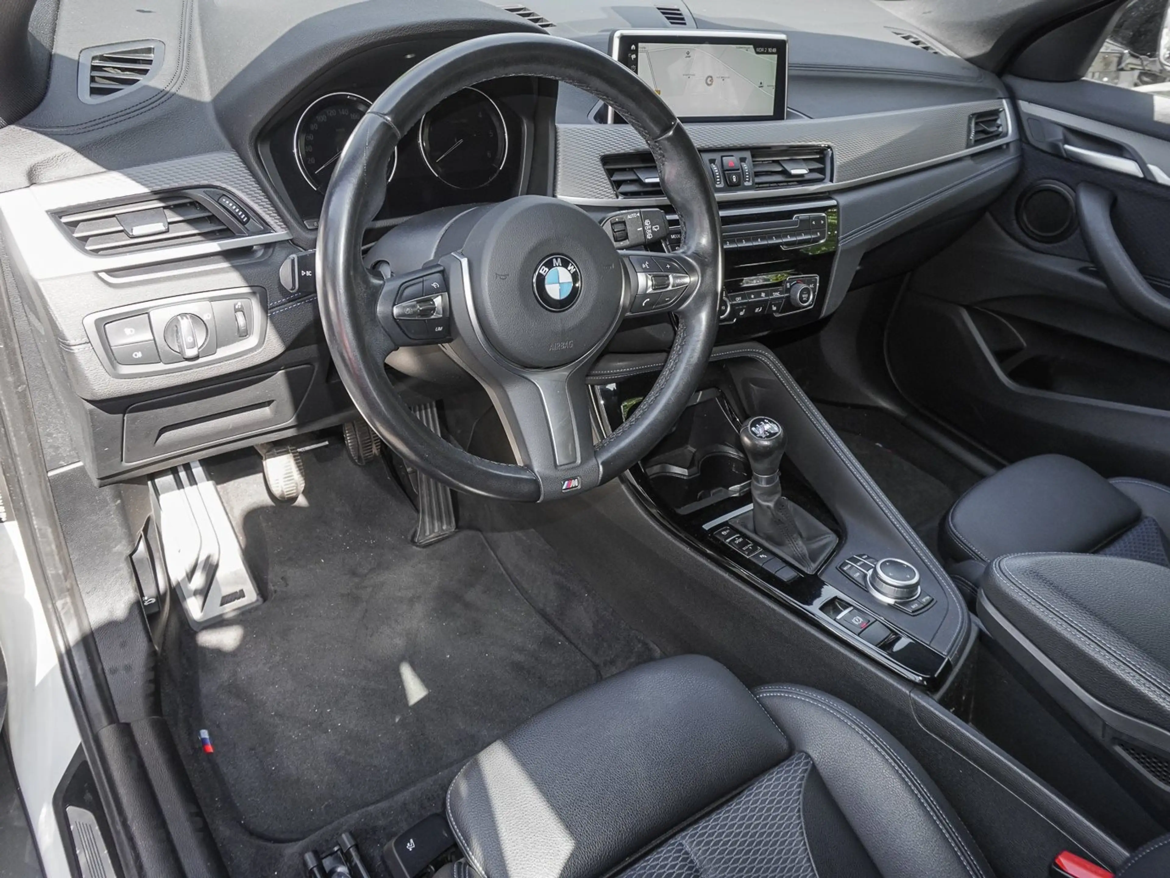 BMW X2 sDrive18d M Sport NAVI LED PDC V+H DAB Klima — photo 5