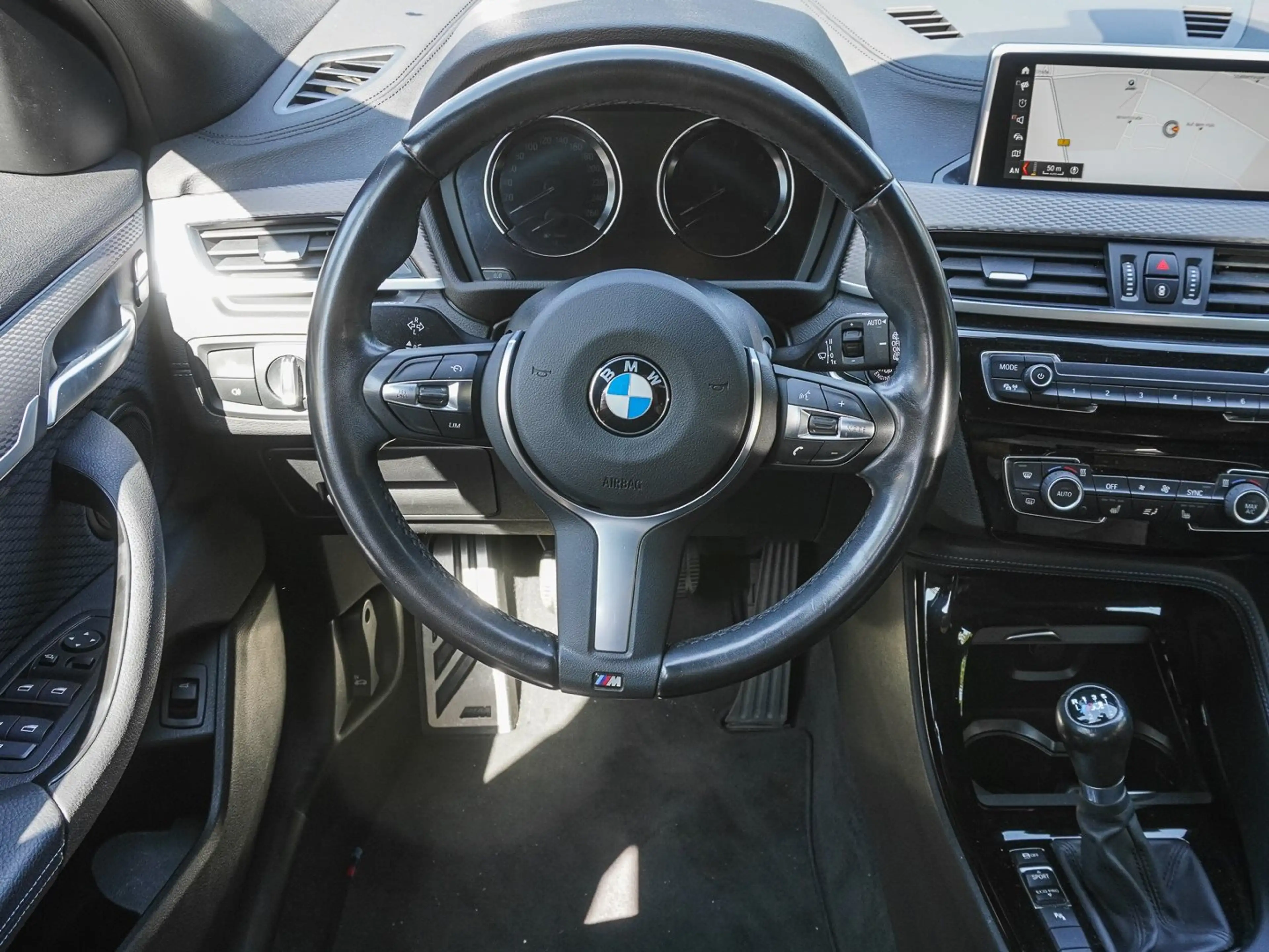 BMW X2 sDrive18d M Sport NAVI LED PDC V+H DAB Klima — photo 7