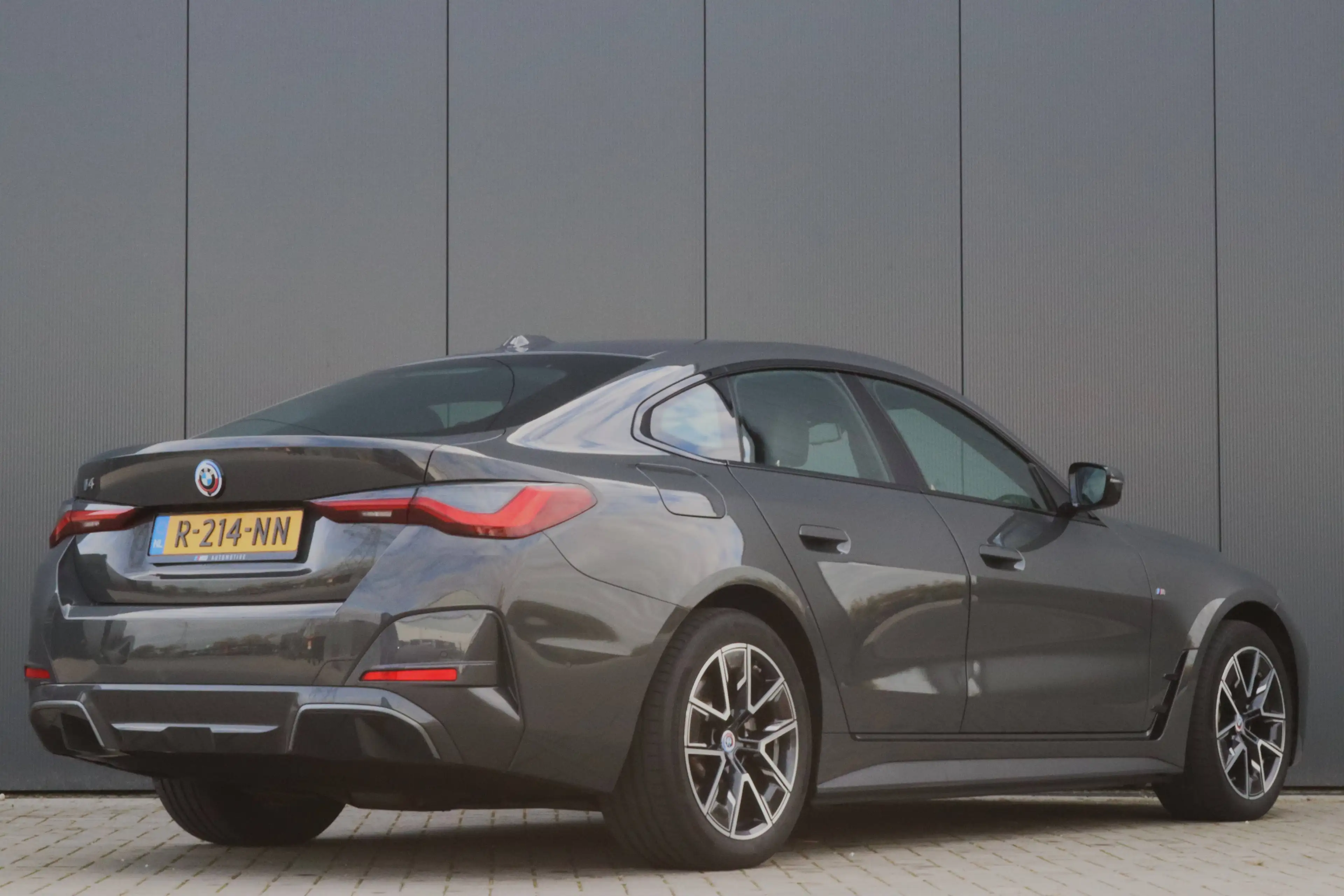 BMW i4 eDrive40 M Sport I Dravit grau I Leder I SOH 94,4% I Head Up I Leder I 1e eigenaar — photo 8