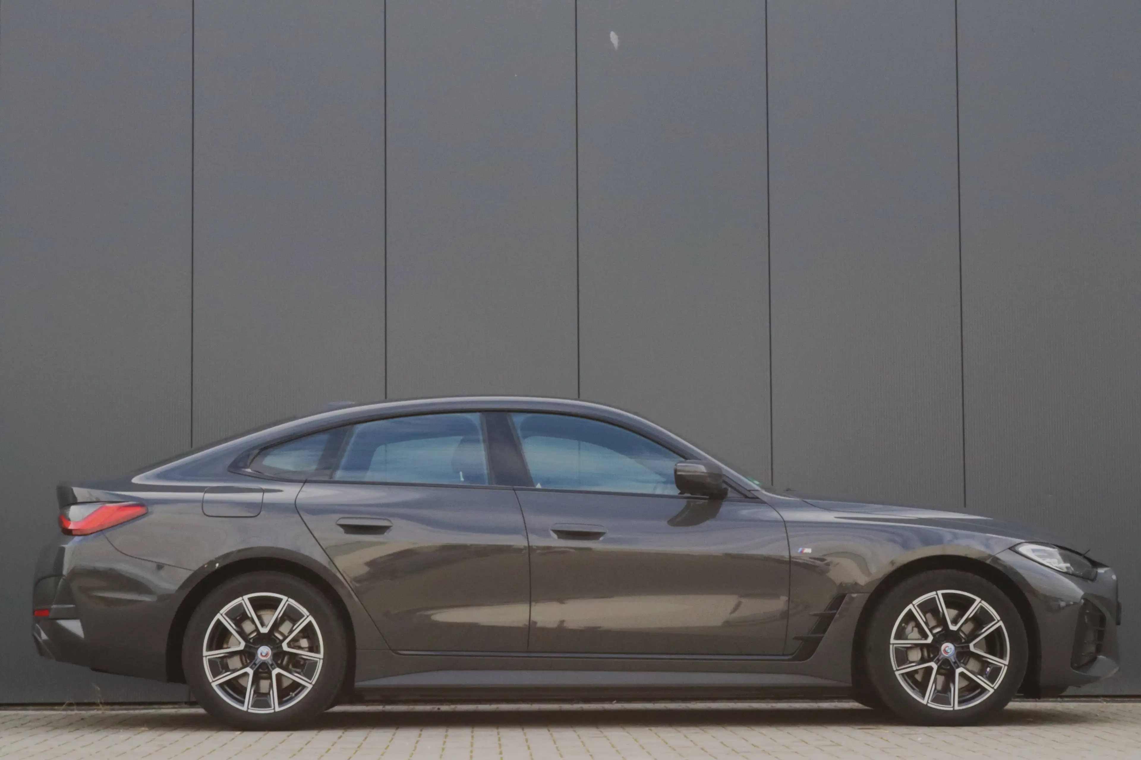 BMW i4 eDrive40 M Sport I Dravit grau I Leder I SOH 94,4% I Head Up I Leder I 1e eigenaar — photo 6
