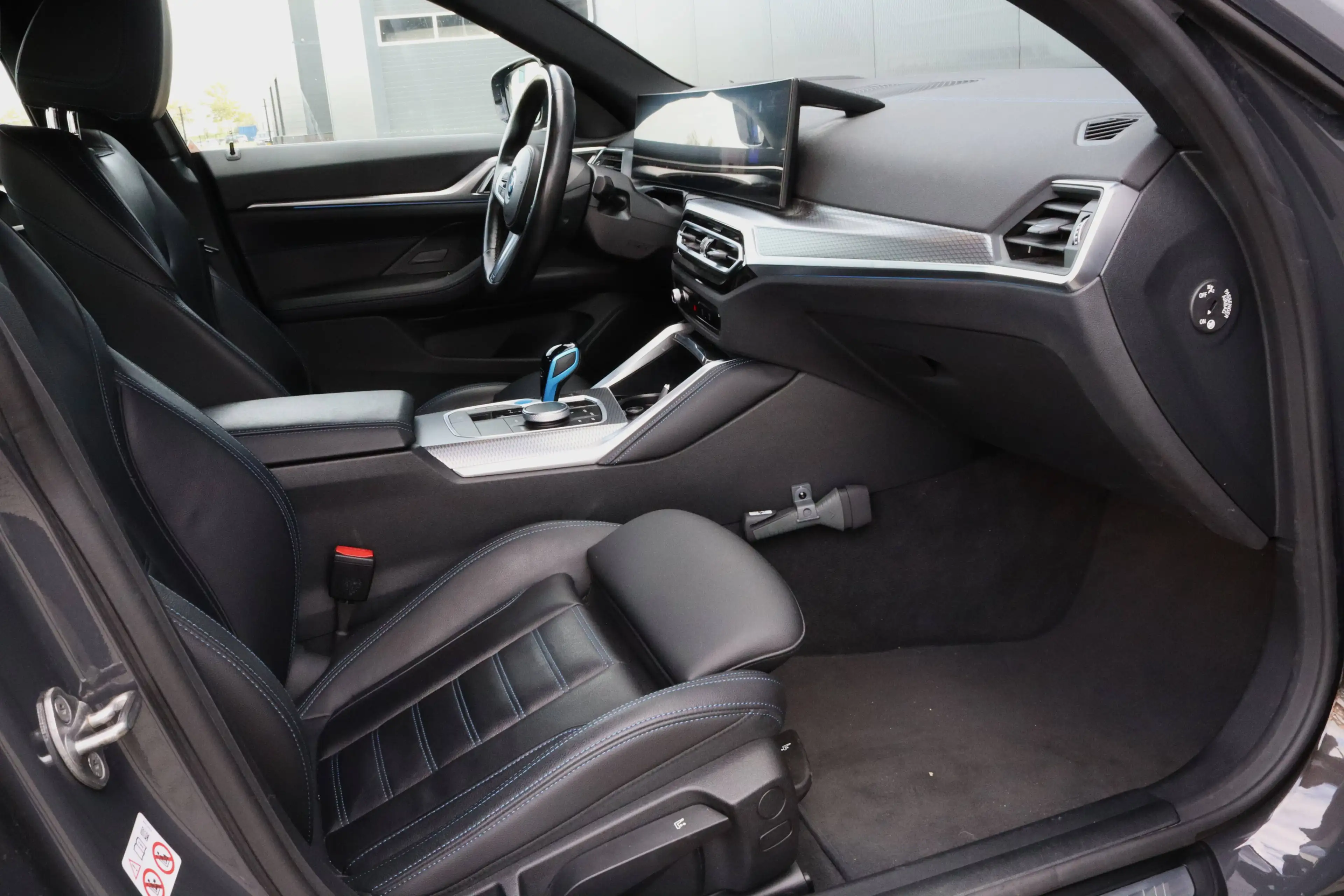 BMW i4 eDrive40 M Sport I Dravit grau I Leder I SOH 94,4% I Head Up I Leder I 1e eigenaar — photo 16