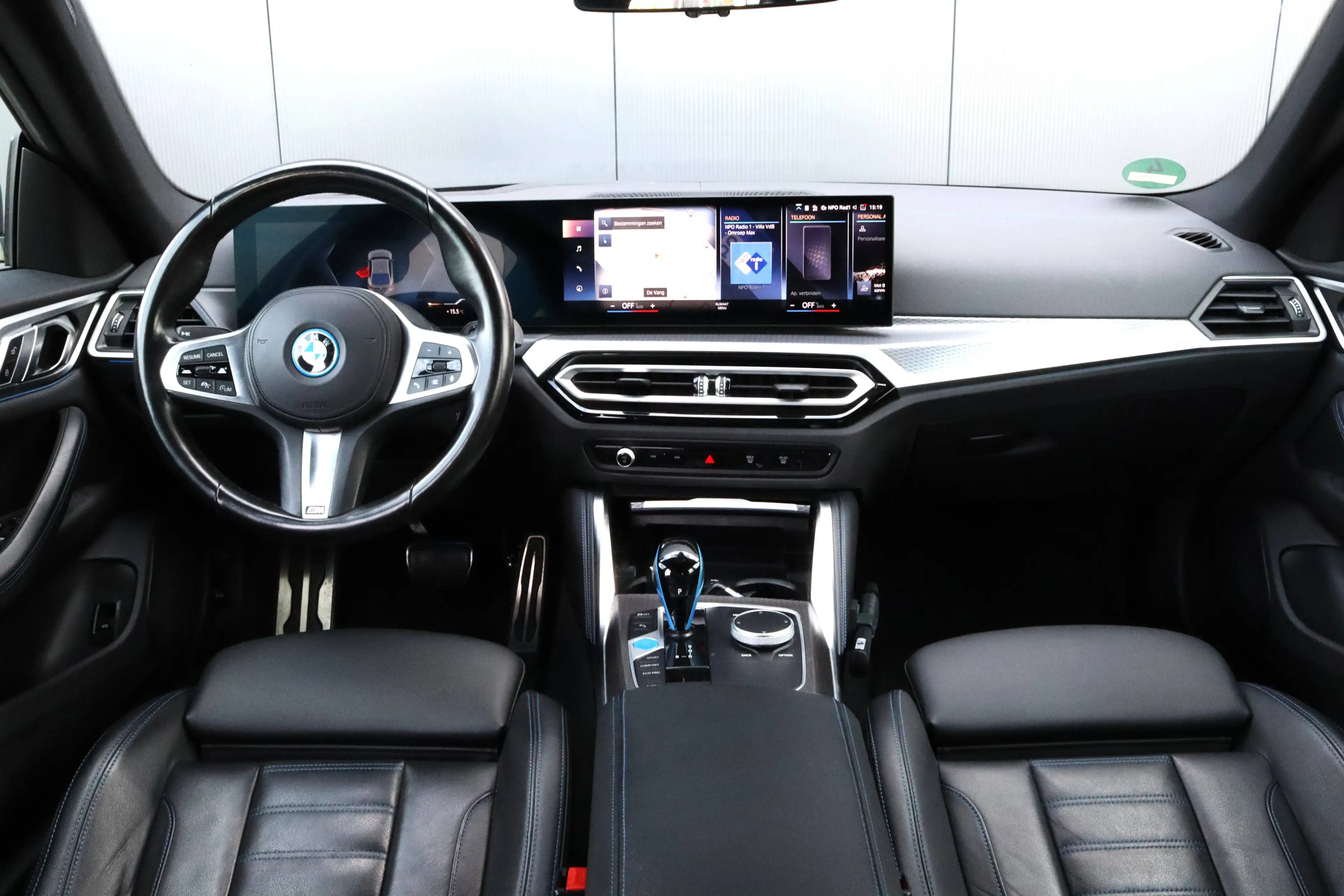 BMW i4 eDrive40 M Sport I Dravit grau I Leder I SOH 94,4% I Head Up I Leder I 1e eigenaar — photo 17