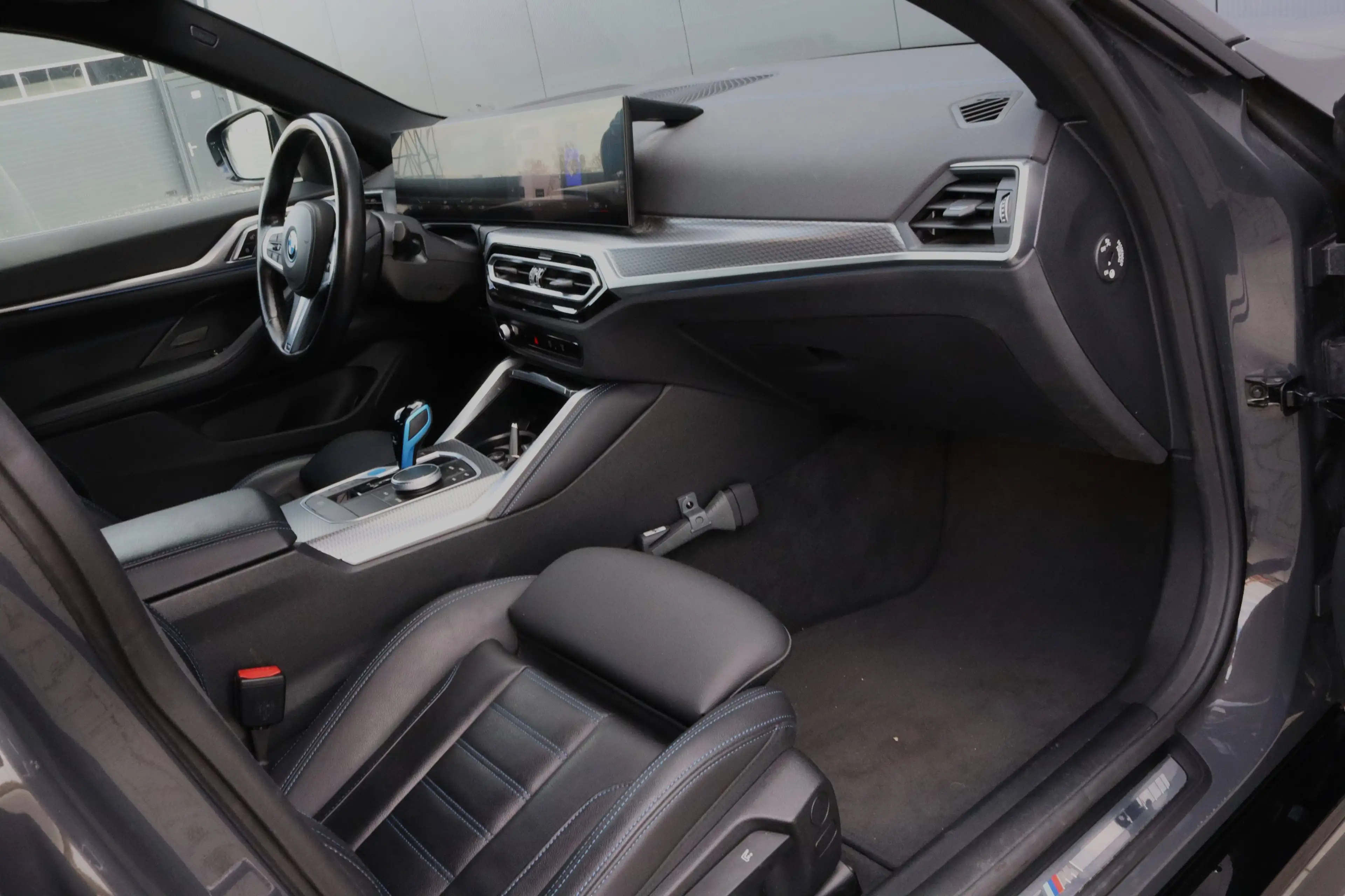 BMW i4 eDrive40 M Sport I Dravit grau I Leder I SOH 94,4% I Head Up I Leder I 1e eigenaar — photo 15