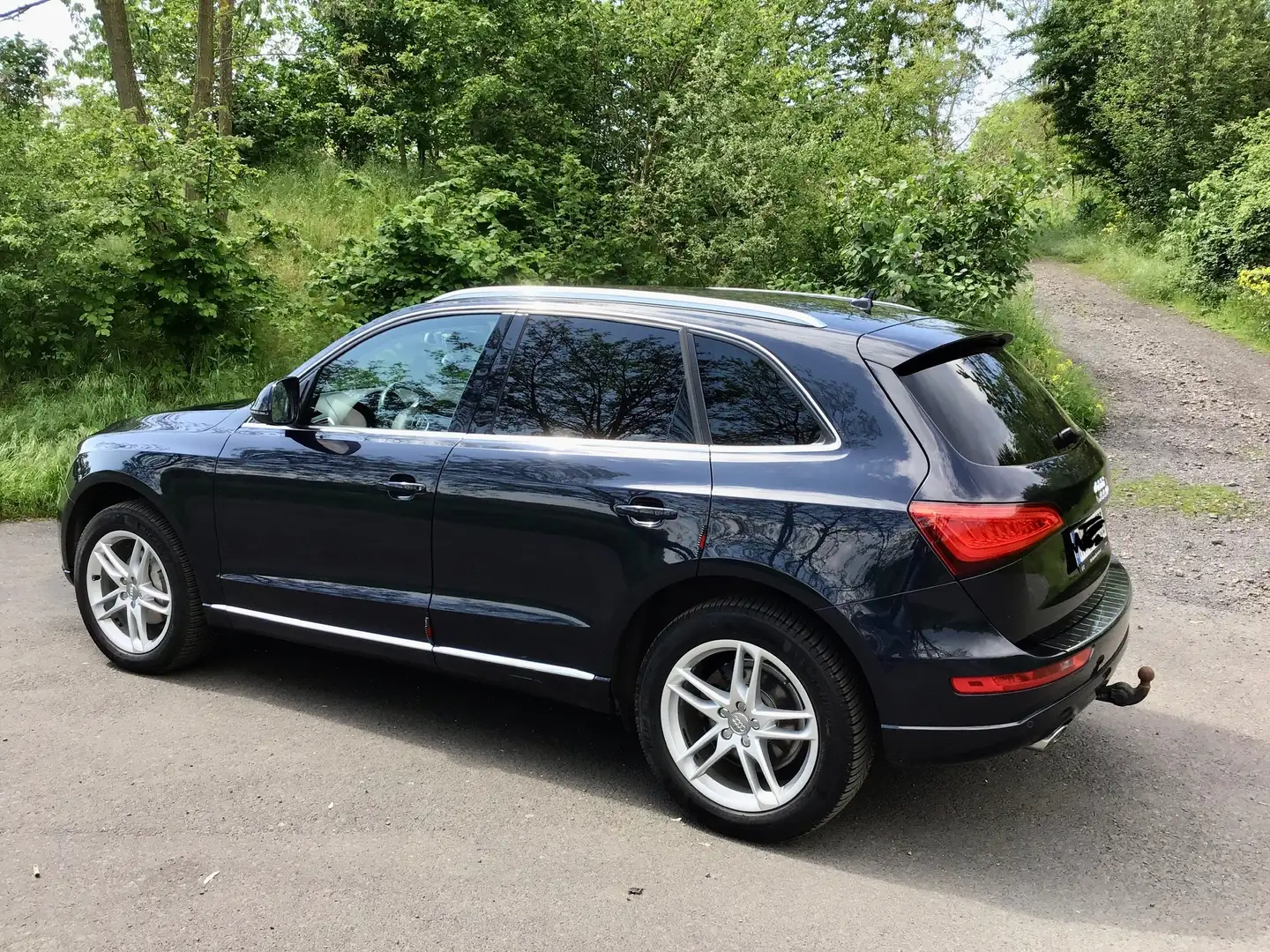 Audi Q5 2.0 TDI quattro S tronic Kamera AHK Navi PDC SHZ Blau - 2