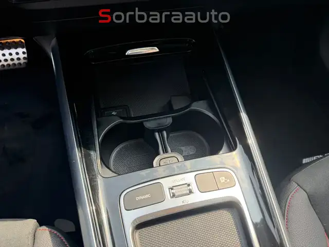 Mercedes-Benz Gla view 25