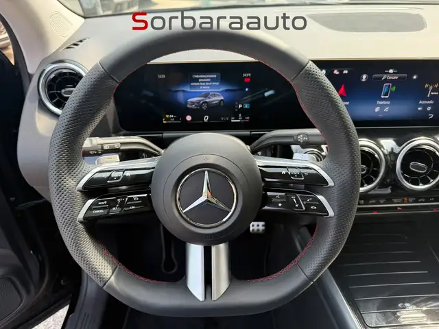 Mercedes-Benz Gla view 16