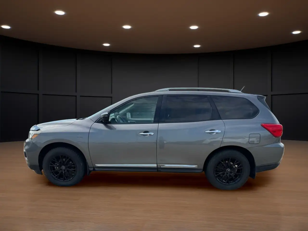 Nissan Pathfinder fotografie Nissan Pathfinder