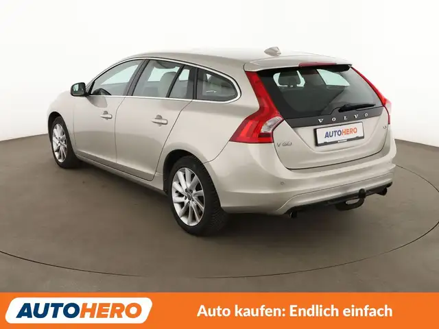 Volvo V60 view 4