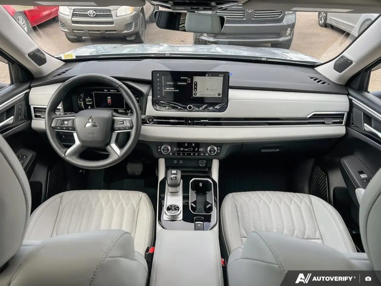 Mitsubishi Outlander снимка Mitsubishi Outlander