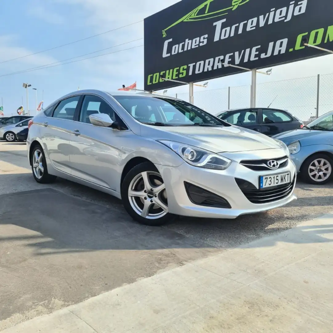 Hyundai i40 1.7CRDI Style Aut. 136 Сірий - 1