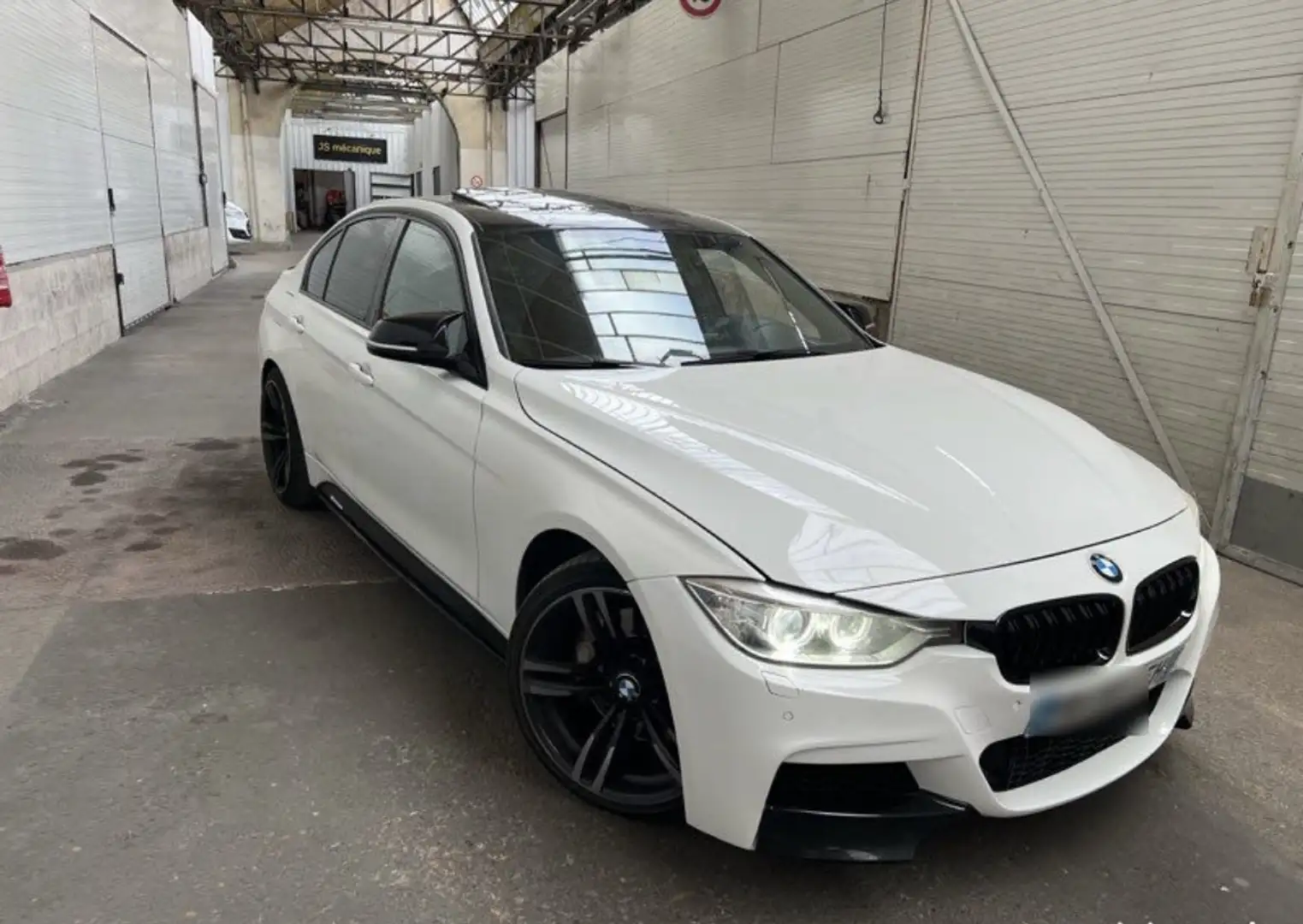 BMW 335 335i 306 ch M Sport A - 1