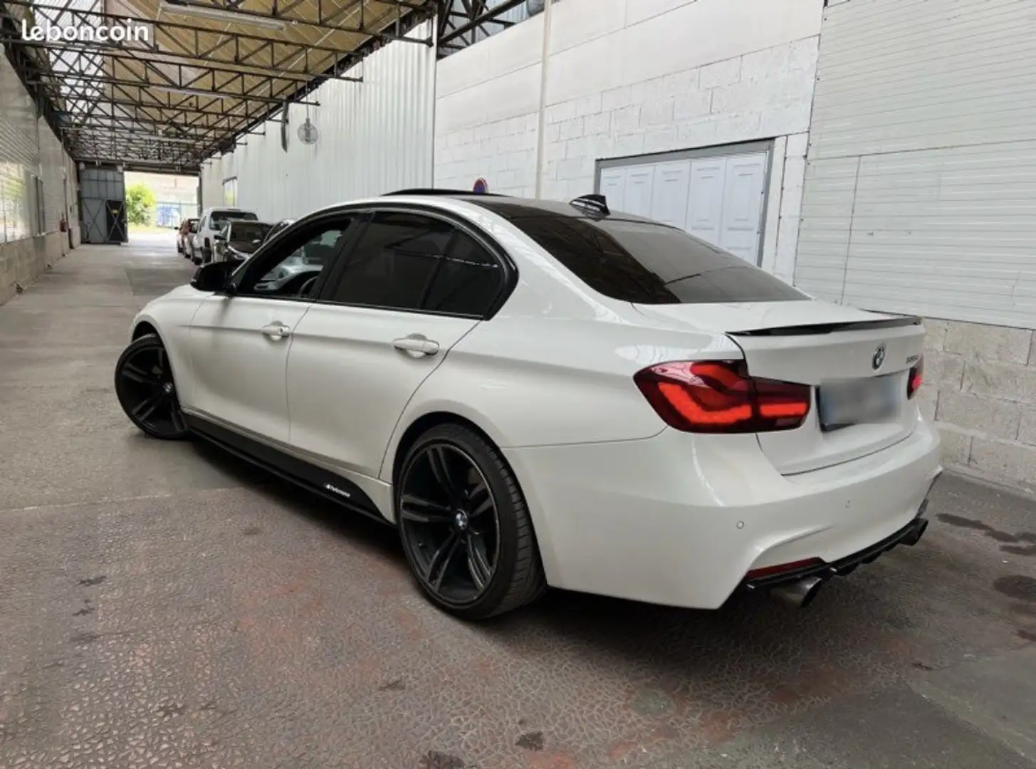 BMW 335 335i 306 ch M Sport A - 2