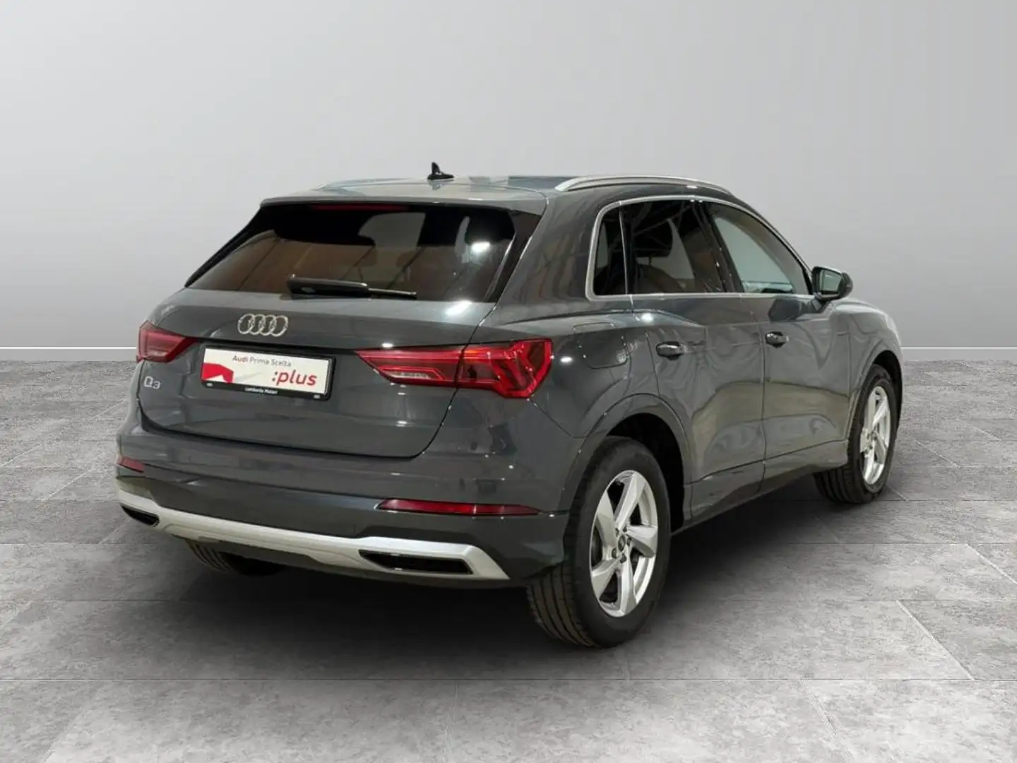 Audi Q3 35 2.0 tdi Business Advanced s-tronic Grigio - 2