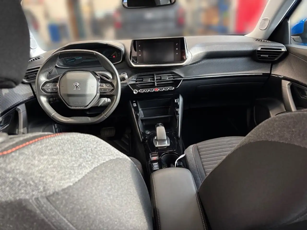 Peugeot E-2008 50kWh Active Pack, миниатюра 8