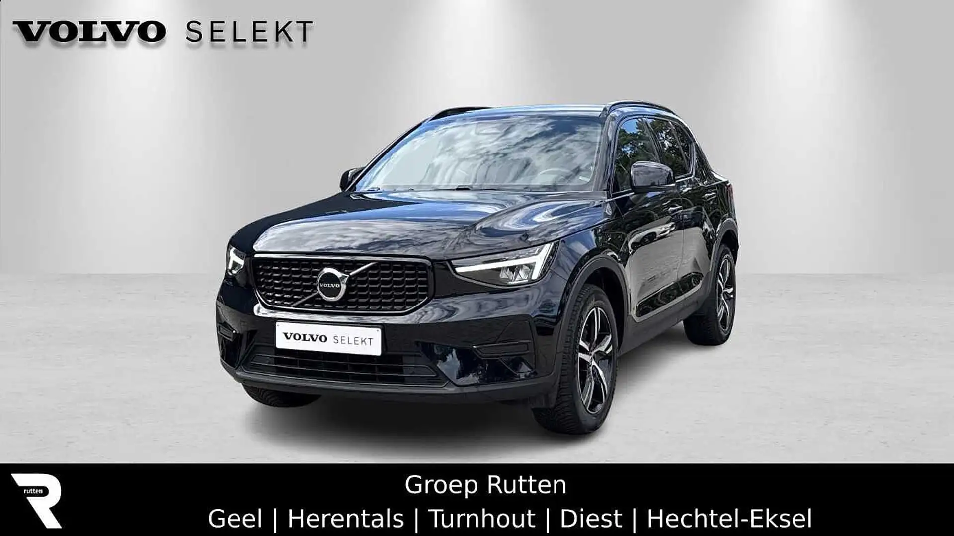 Volvo XC40 B3 AUT Plus Dark Noir - 1