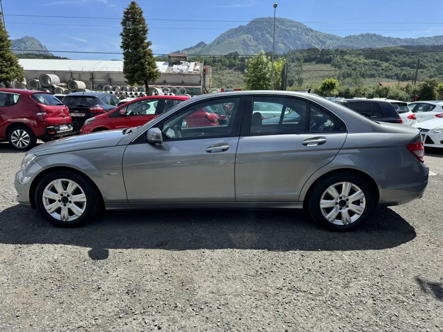 Mercedes-Benz C 200 200CDI BE Edition Avantgarde Aut. Beige - 2