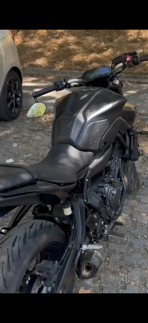 Yamaha MT-07 - 2