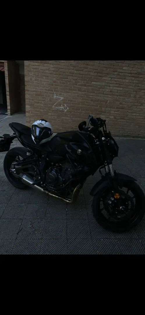 Yamaha MT-07 - 1