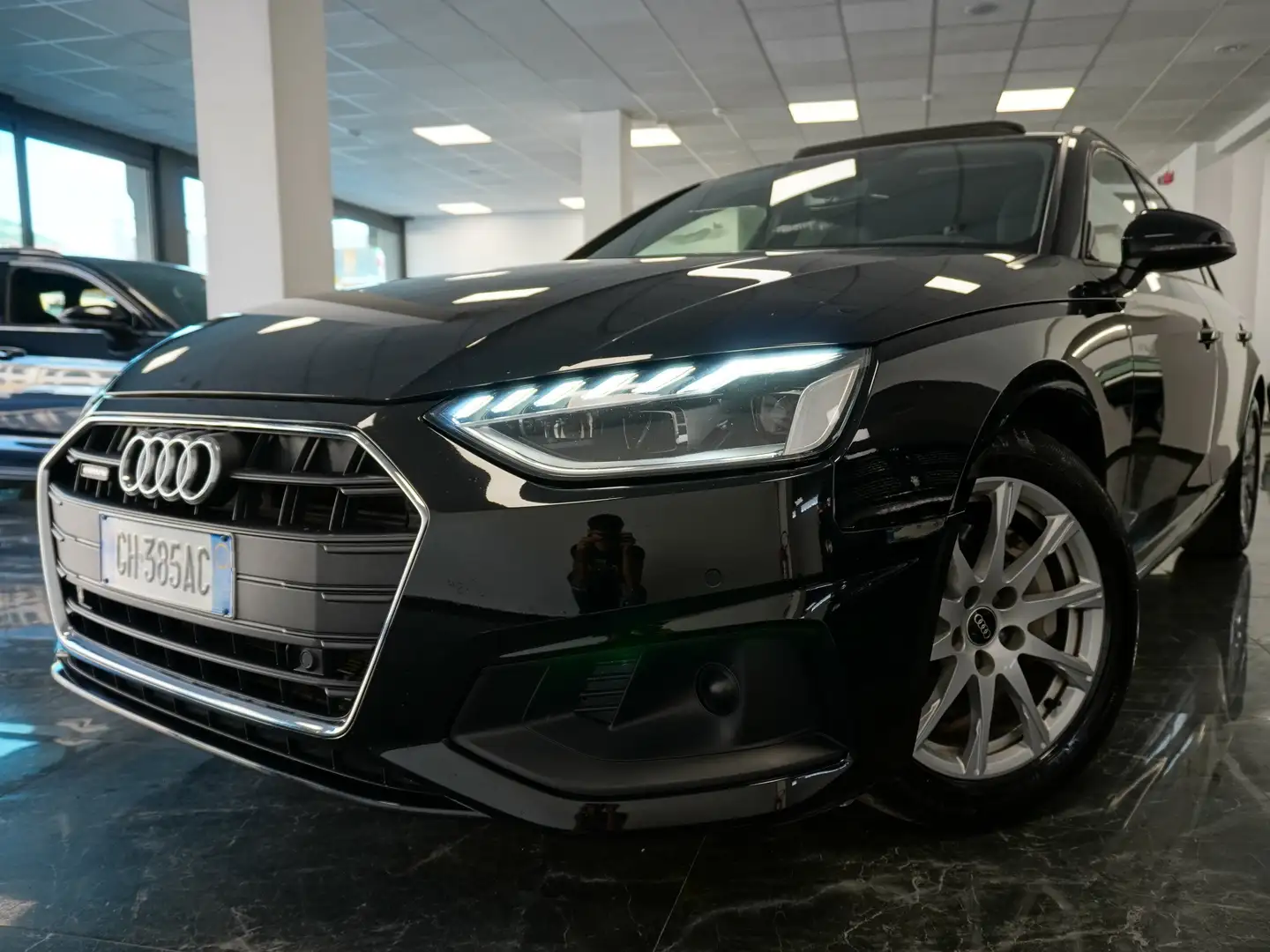 Audi A4 Avant 40 TDI quattro S tronic TETTO APRIBILE Noir - 1