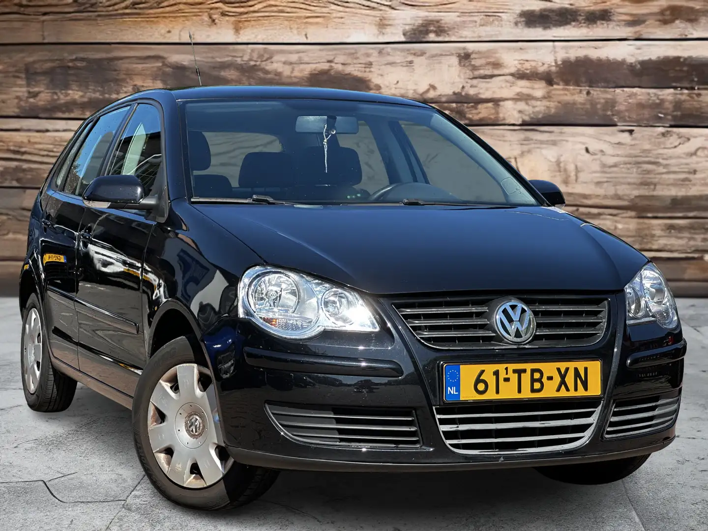Volkswagen Polo 1.2 Trendline | 5 Drs. | Climatronic | Airco Zwart - 2