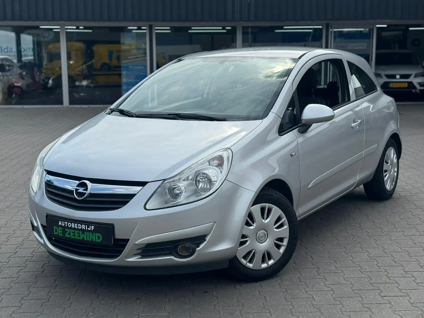 Opel Corsa 1.2-16V Business Sport|fietsendrager|niwue APK Zilver - 2