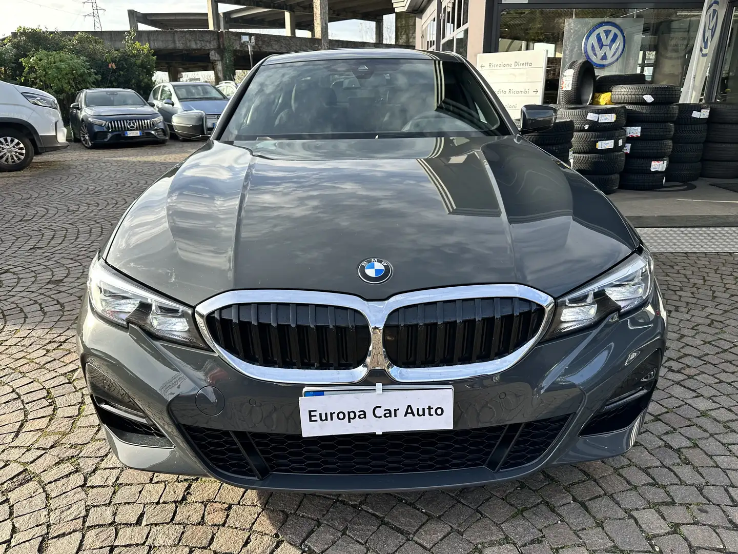 BMW 320 Serie 3 Berlina 320d mhev 48V xdrive Msport auto Gris - 2