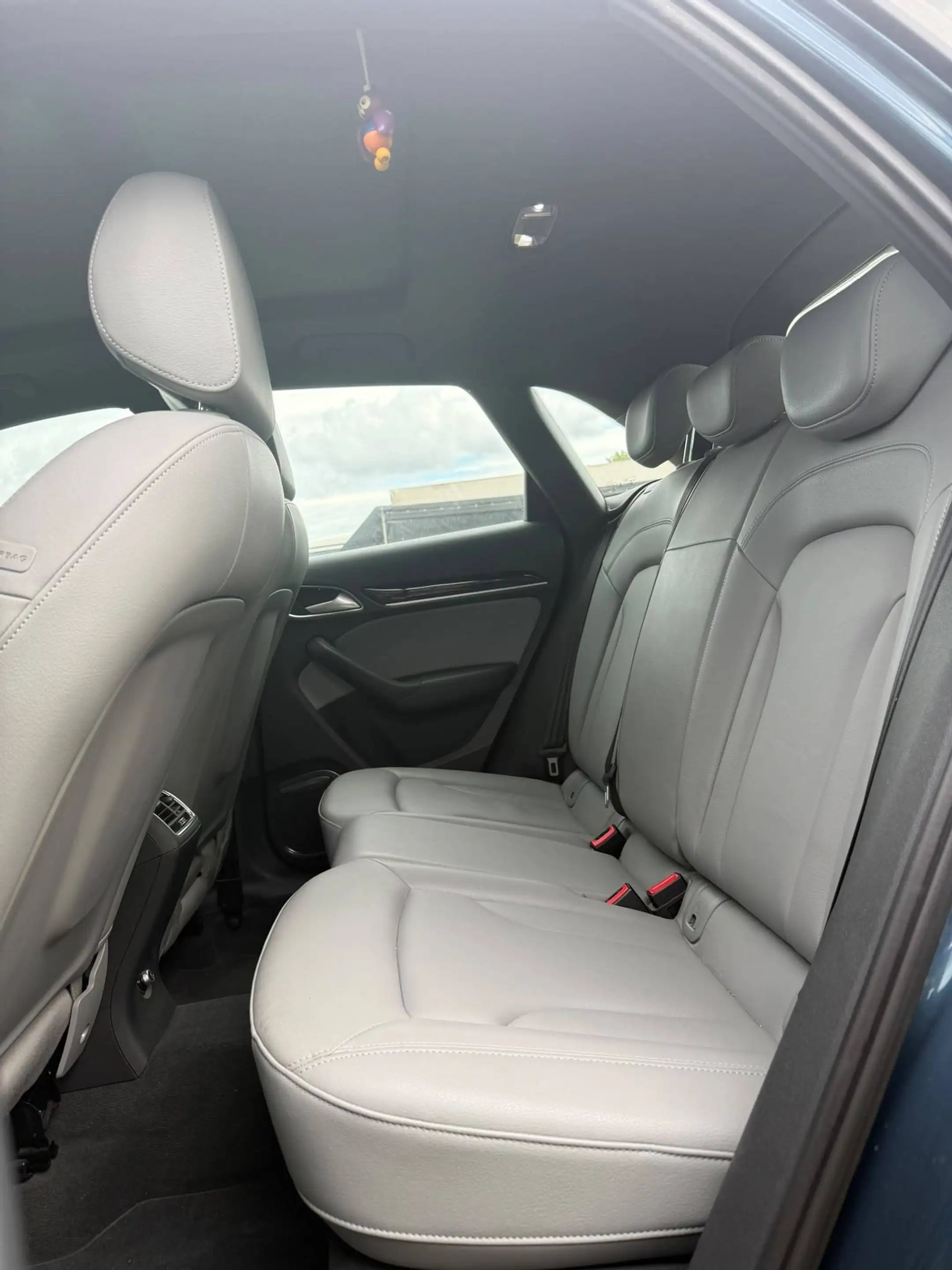 Audi Q3 basis — photo 10