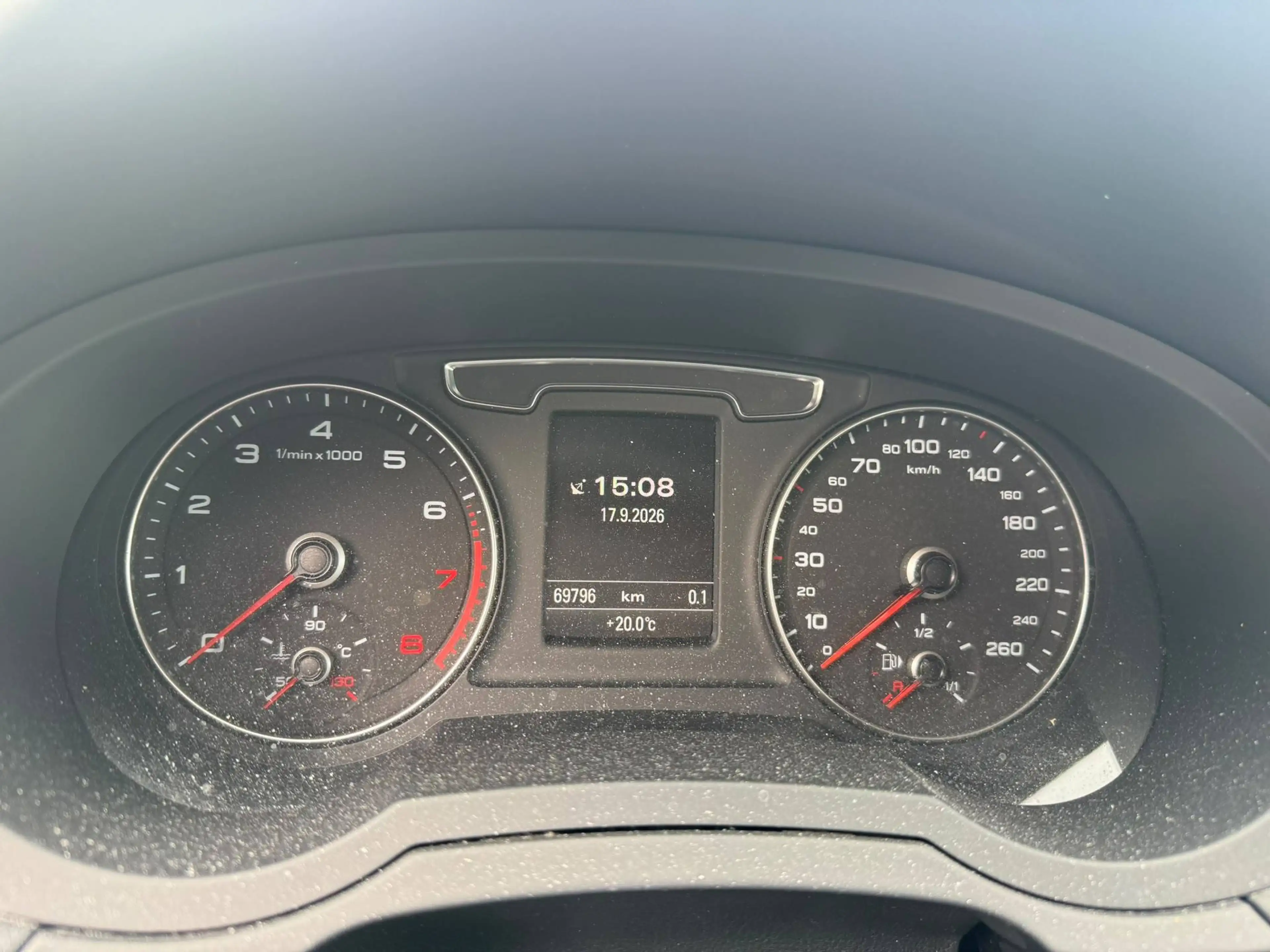 Audi Q3 basis — photo 12