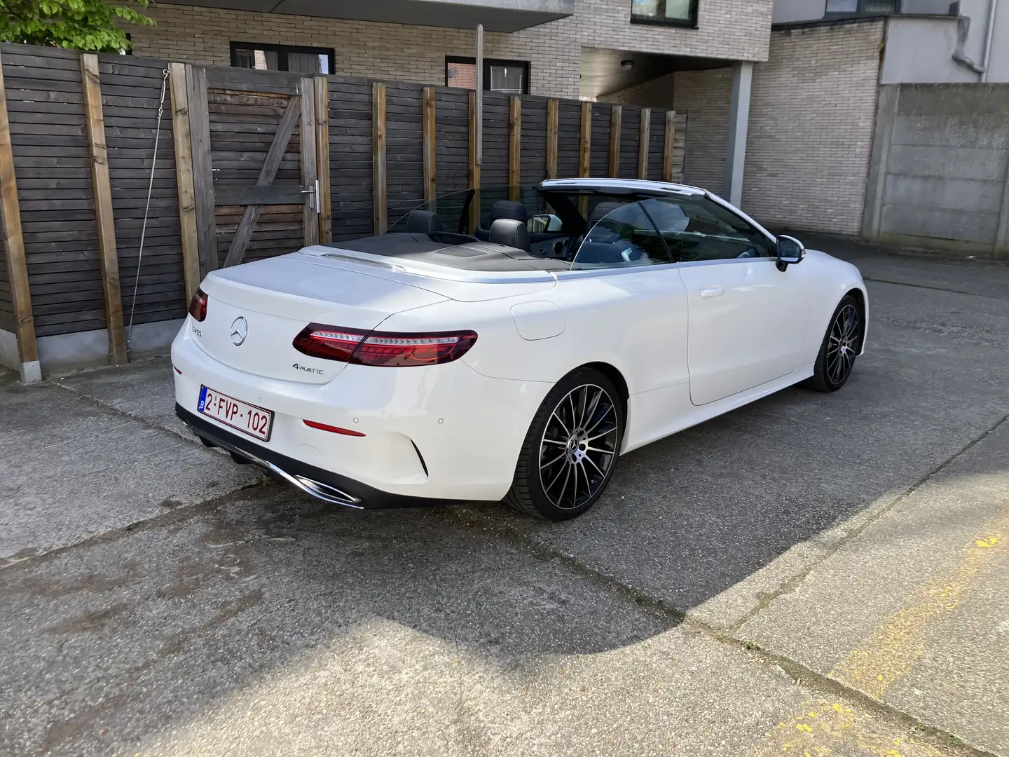 Mercedes-Benz E 450 4Matic Cabrio 9G-TRONIC AMG Line - 2