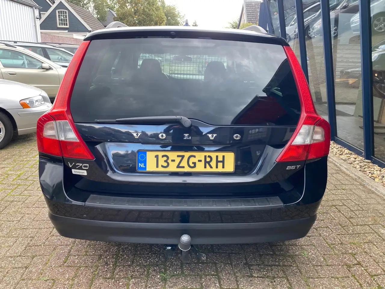 VOLVO V70 2.5T 200ch - VOLANT EN CUIR