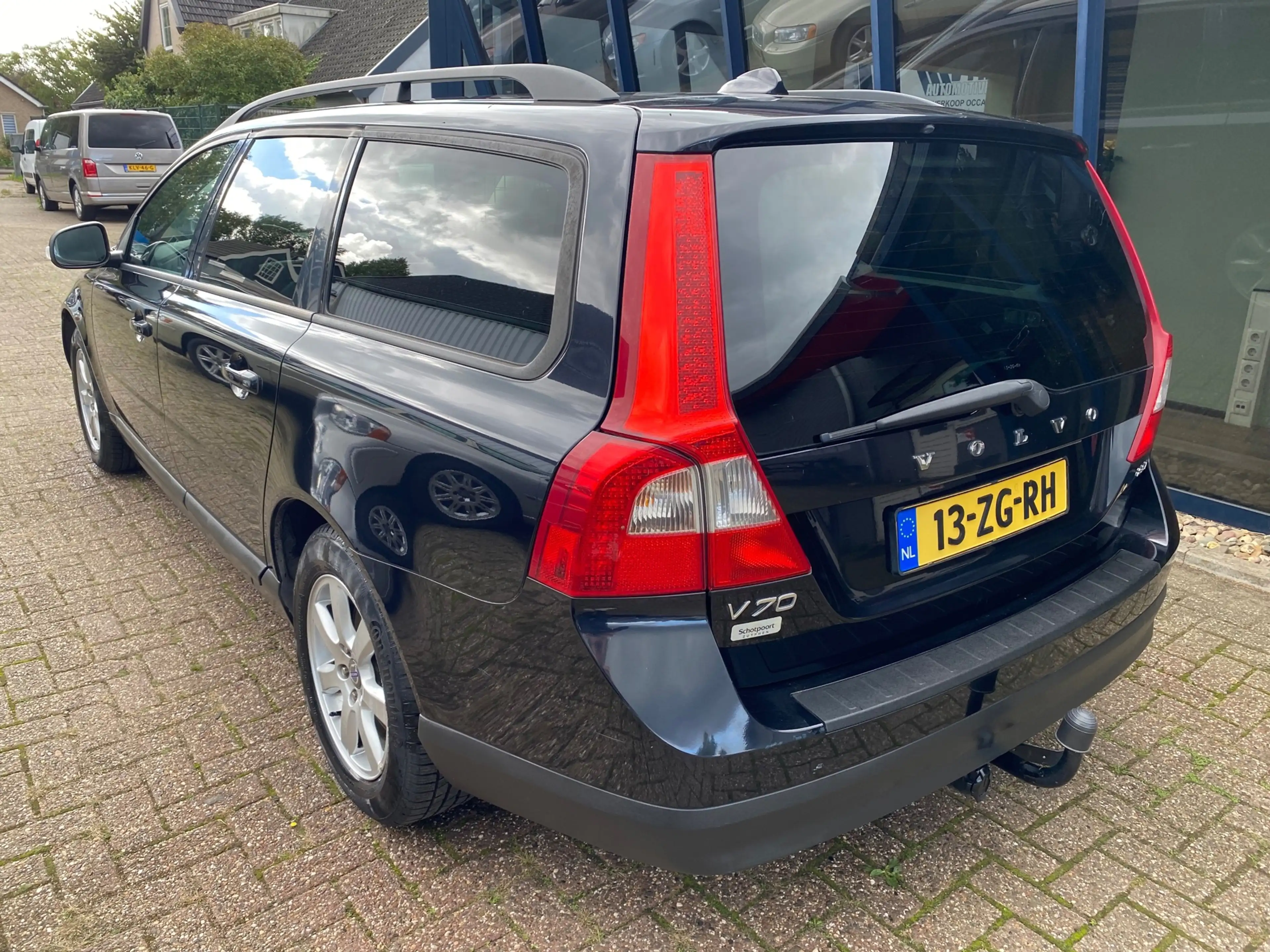 Volvo V70 2.5T Kinetic 200PK — photo 2