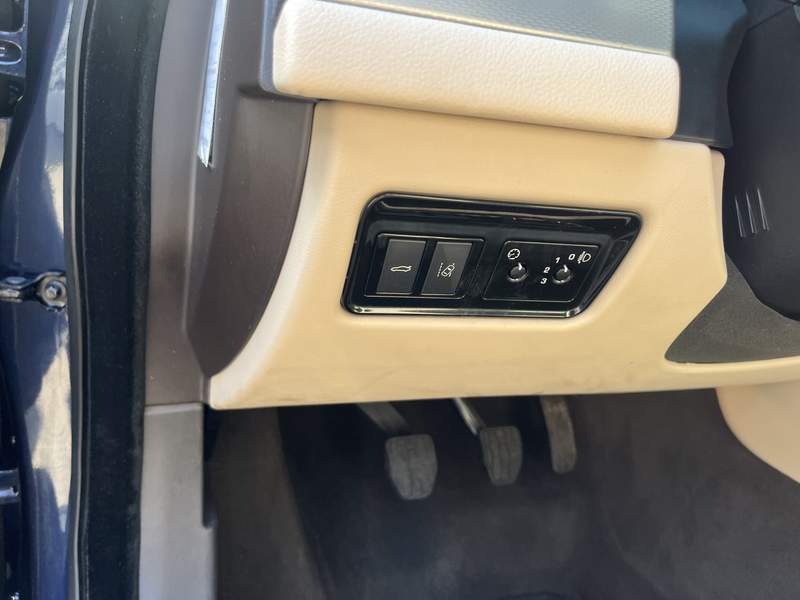 Jaguar XF 2.0d Prestige Airco Cruise controle Stuurwielbedie — photo 10