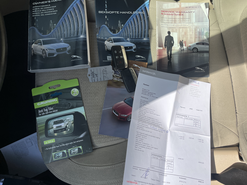 Jaguar XF 2.0d Prestige Airco Cruise controle Stuurwielbedie — photo 14