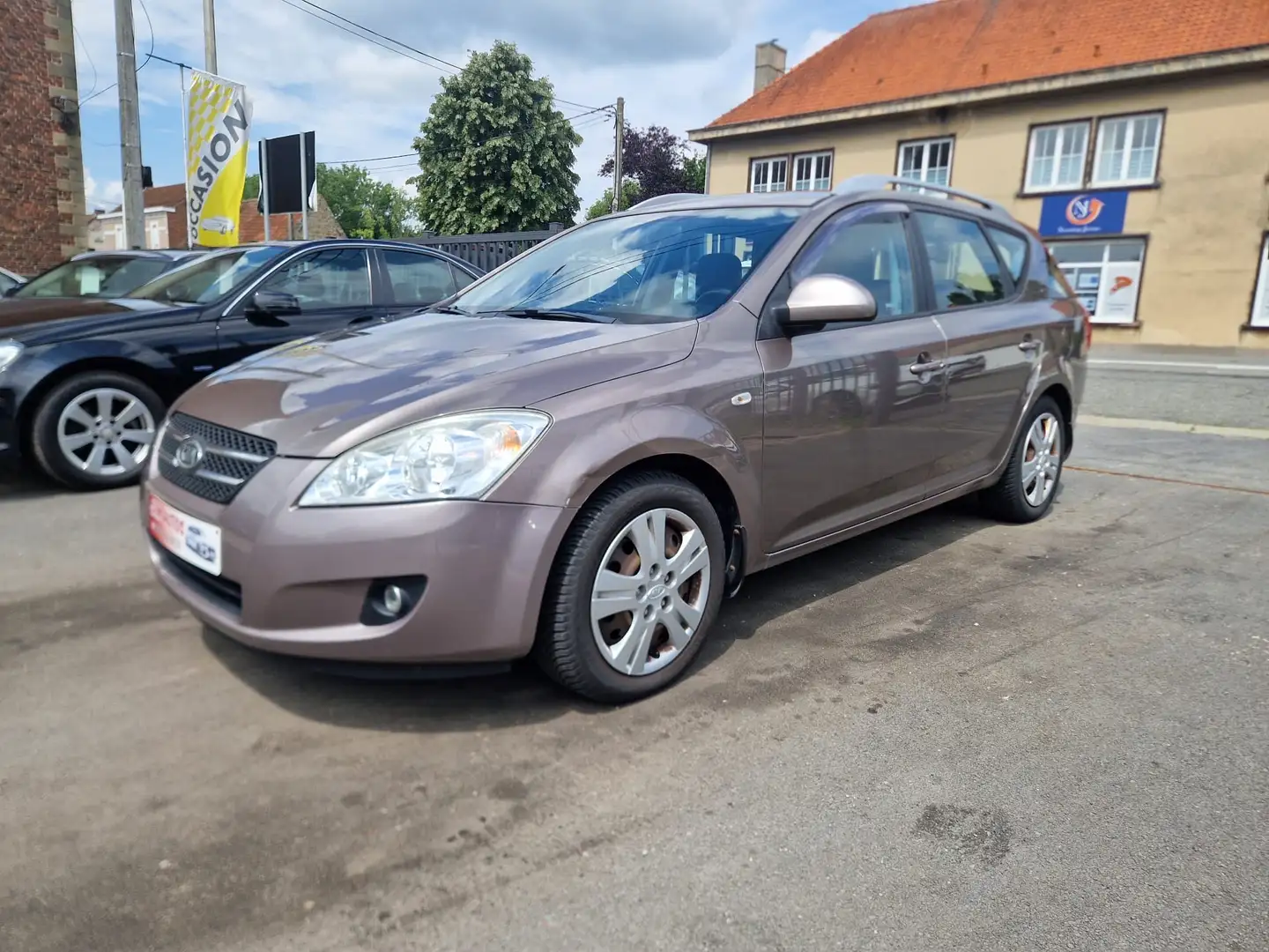 Kia Ceed SW / cee'd SW Cee'd SW 1.6 Turbo CRDi VGT** CLIM AUTO/ATTELAGE** Beige - 1