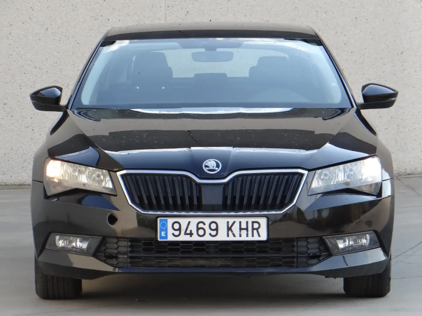 Skoda Superb 2.0TDI AdBlue Ambition 110kW Negro - 2